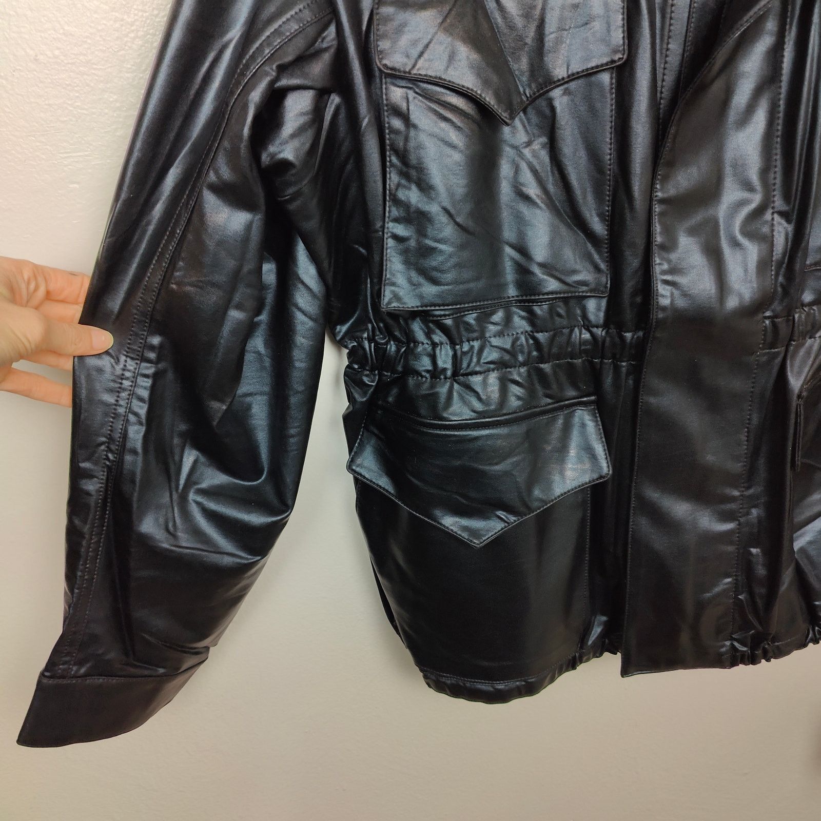 Norma Kamali Norma Kamali Short Cargo Hoodie Jacket Large Black Foil Size L / US 10 / IT 46 - 3 Thumbnail