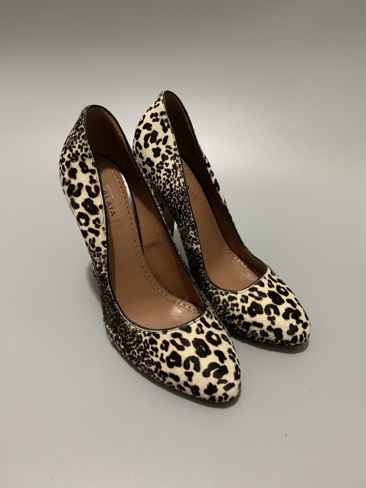 Alaia Alaia Leopard Fur Heels Size US 8 / IT 38 - 2 Thumbnail