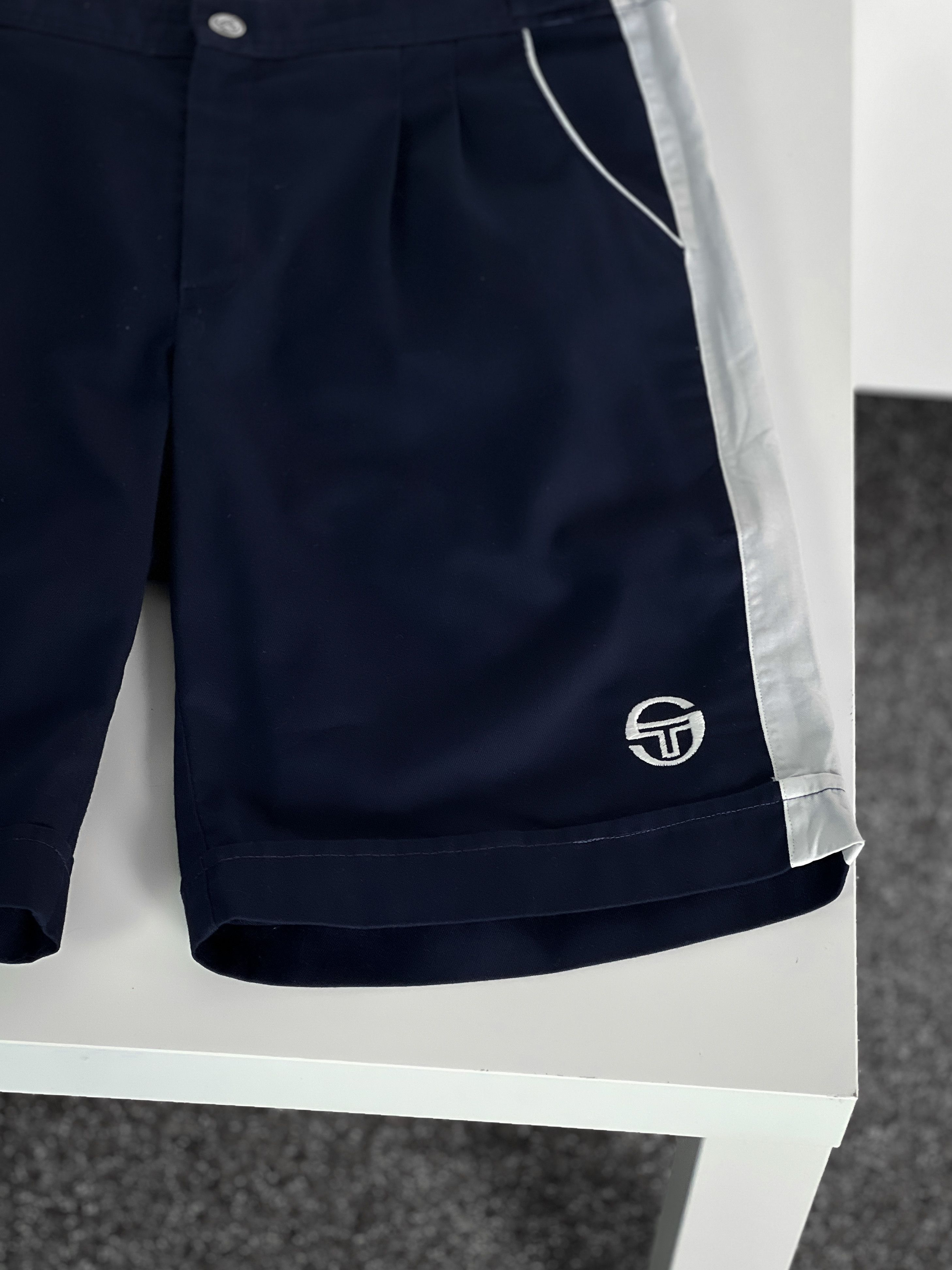 Sergio Tacchini Sergio Tacchini Vintage men's Shorts Size US 30 / EU 46 - 3 Thumbnail