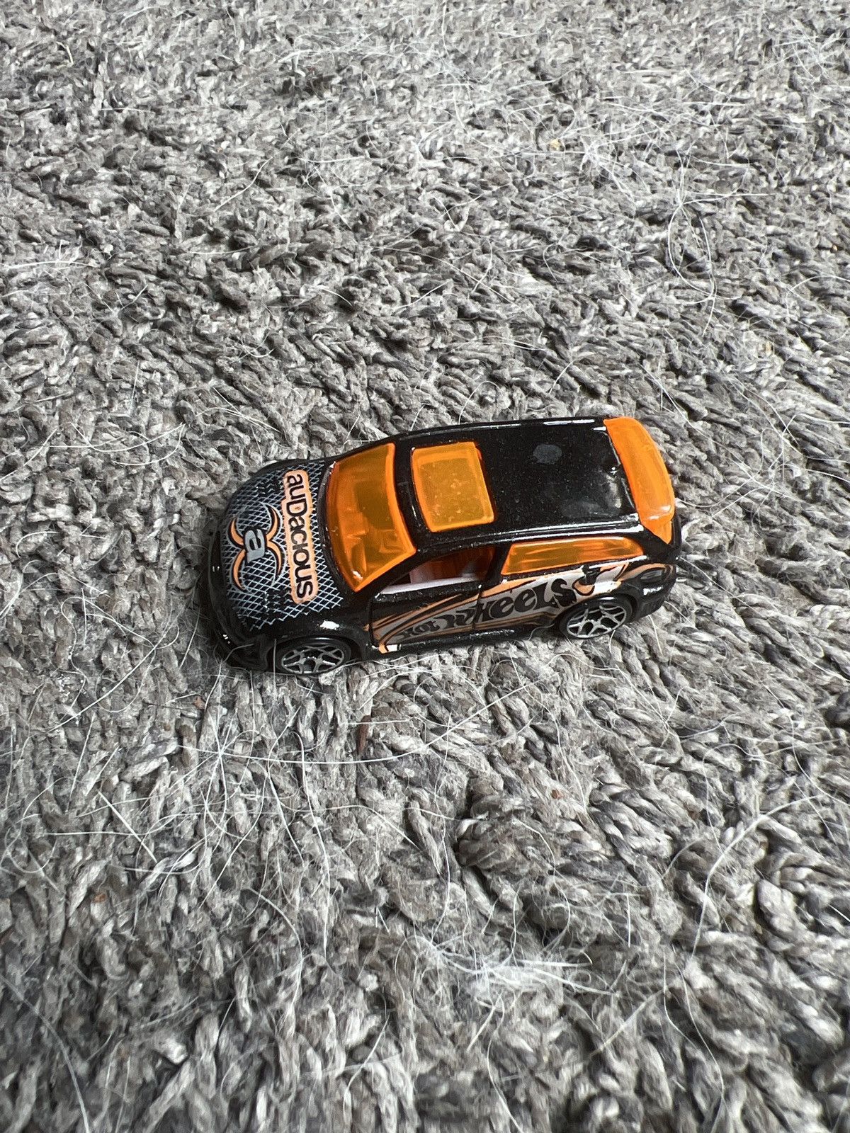 Vintage 2002 Mattel Hot Wheels Audacious Size ONE SIZE - 1 Thumbnail