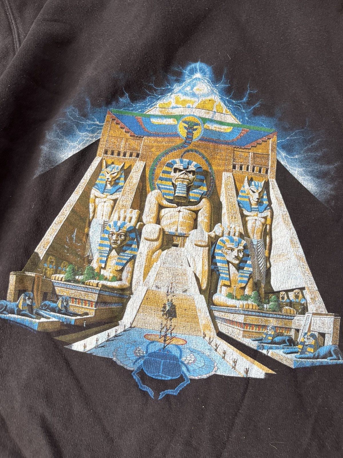 Band Tees Vintage 00s Iron maiden Hoodie 2008 size M reverse logo Size US M / EU 48-50 / 2 - 8 Thumbnail