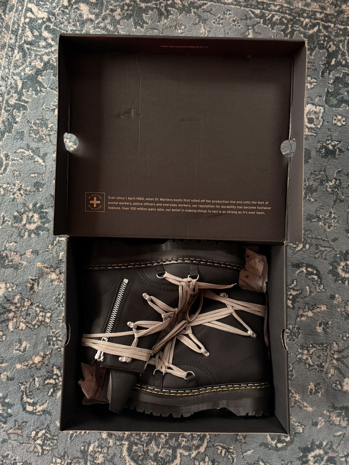 Dr. Martens × Rick Owens 1460 Megalace Quad Rick Owen’s x Dr. Martens Size US 11 / EU 44 - 7 Thumbnail