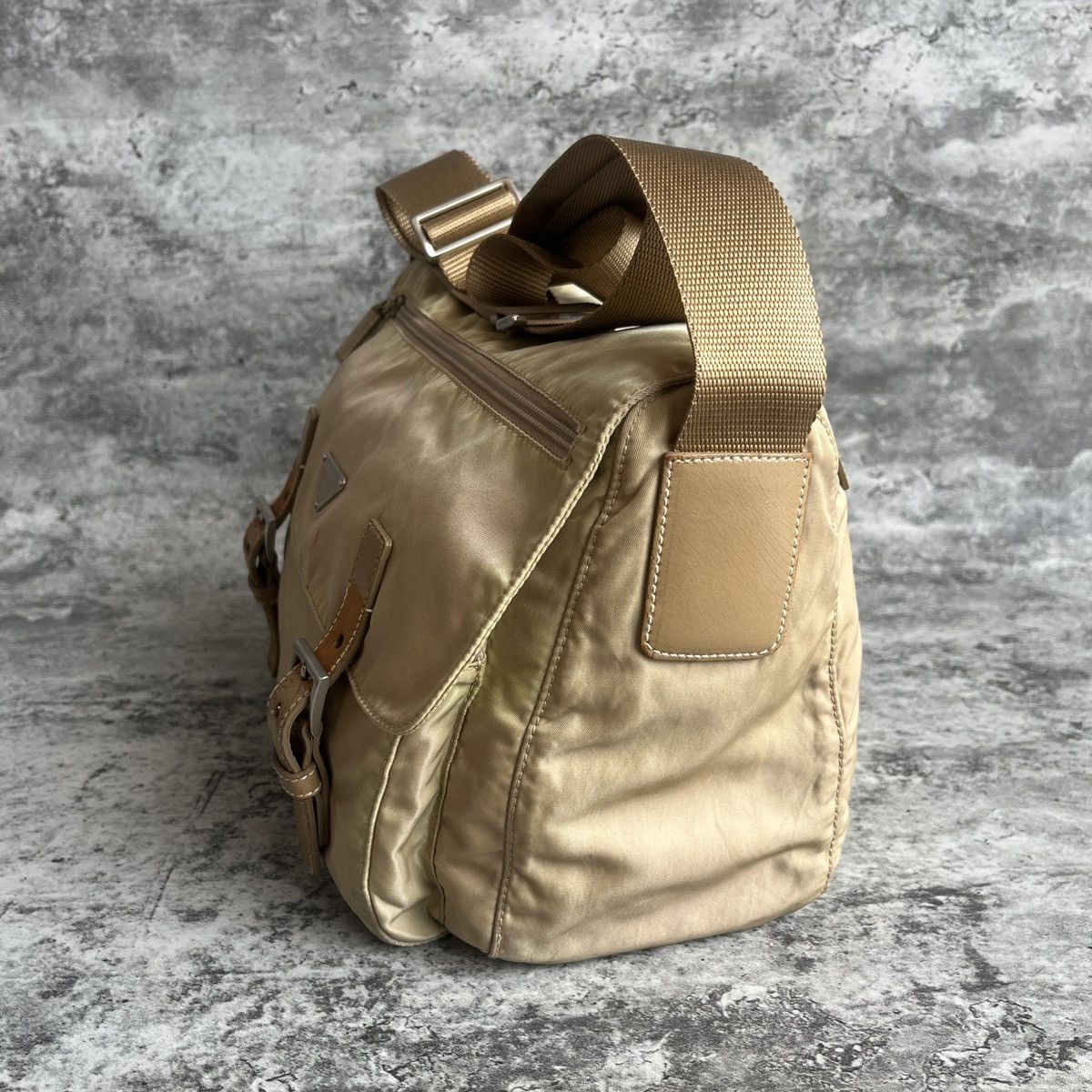 Prada Vintage Prada Nylon Beige Messenger Bag Size ONE SIZE - 13 Thumbnail