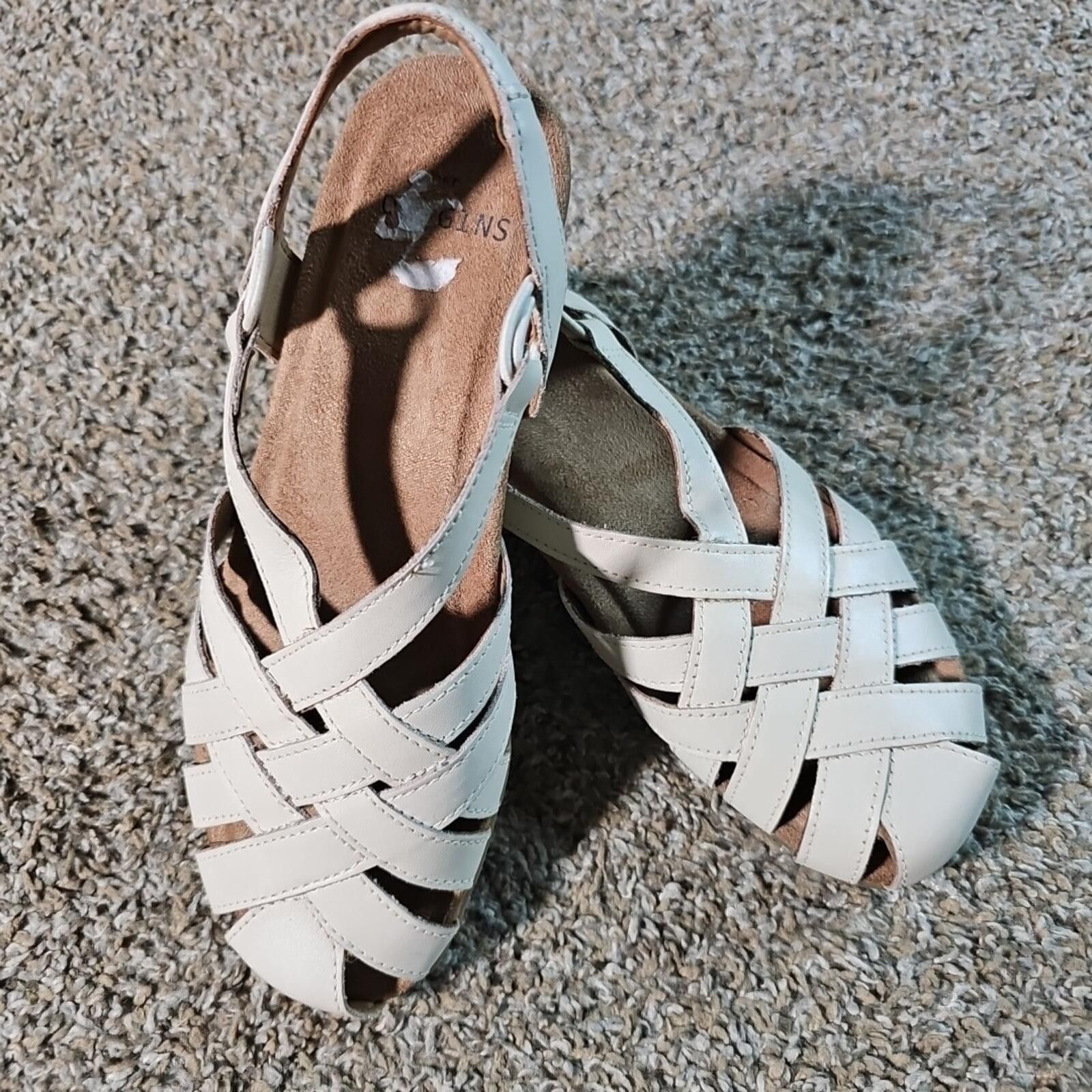 Other Earth Origins Berri Narrow Sandals 7M Womens Size US 7 / IT 37 - 1 Thumbnail