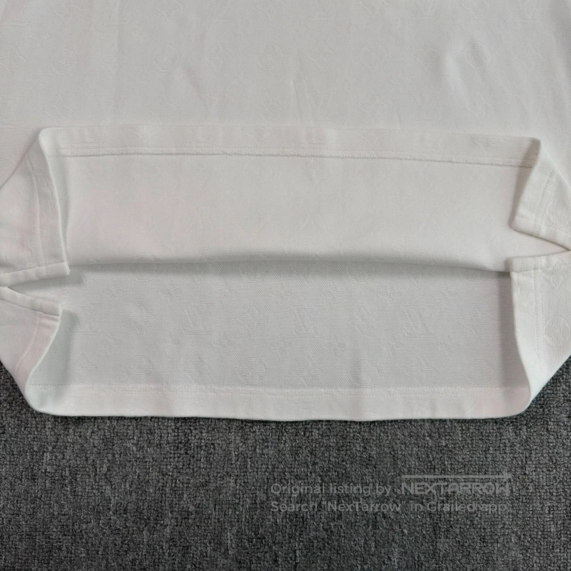 Louis Vuitton LV Dark Pattern Pocket White Short-Sleeve. Size US L / EU 52-54 / 3 - 7 Thumbnail