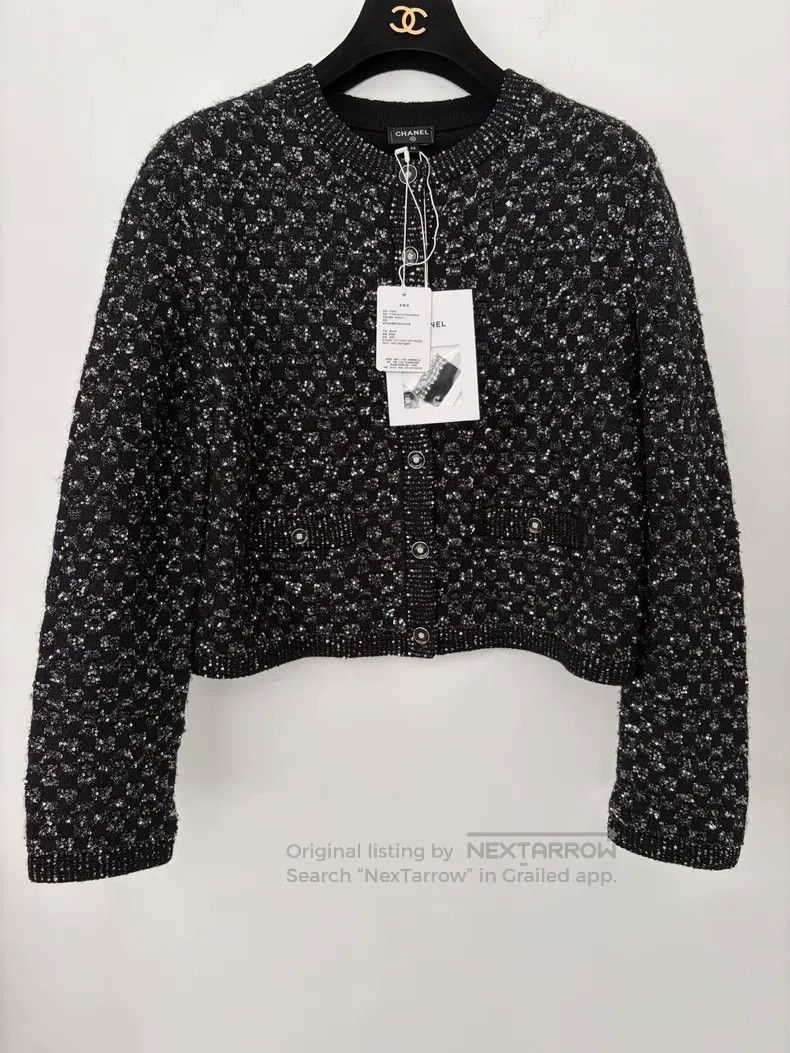 Chanel Chanel Black and white gold sequin knitted cardigan jacket Size S / US 4 / IT 40 - 1 Thumbnail