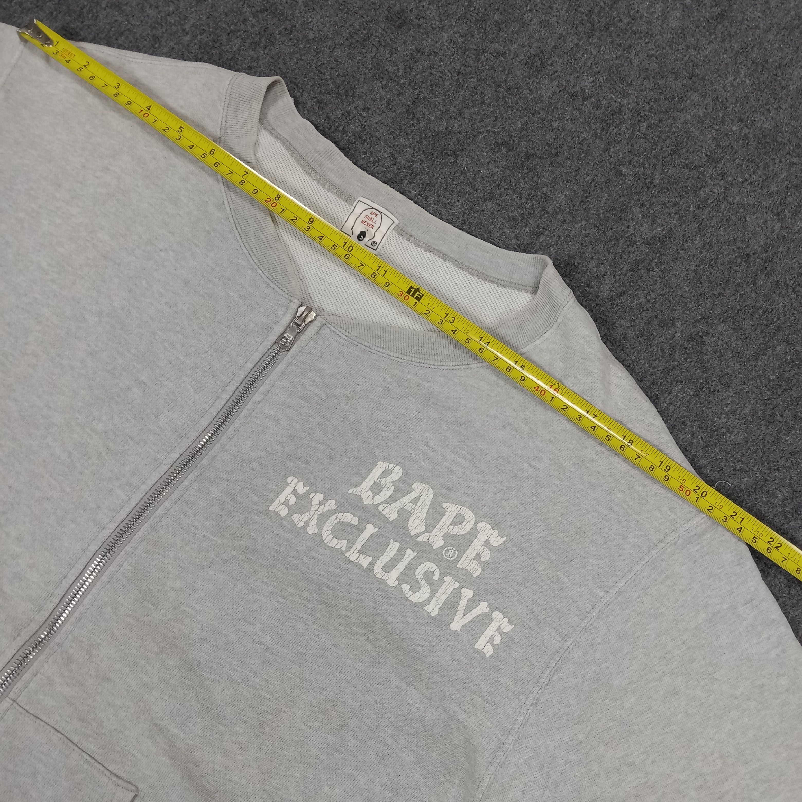 Bape × Vintage Bape Exclusive Zip Crewneck Size US L / EU 52-54 / 3 - 8 Thumbnail
