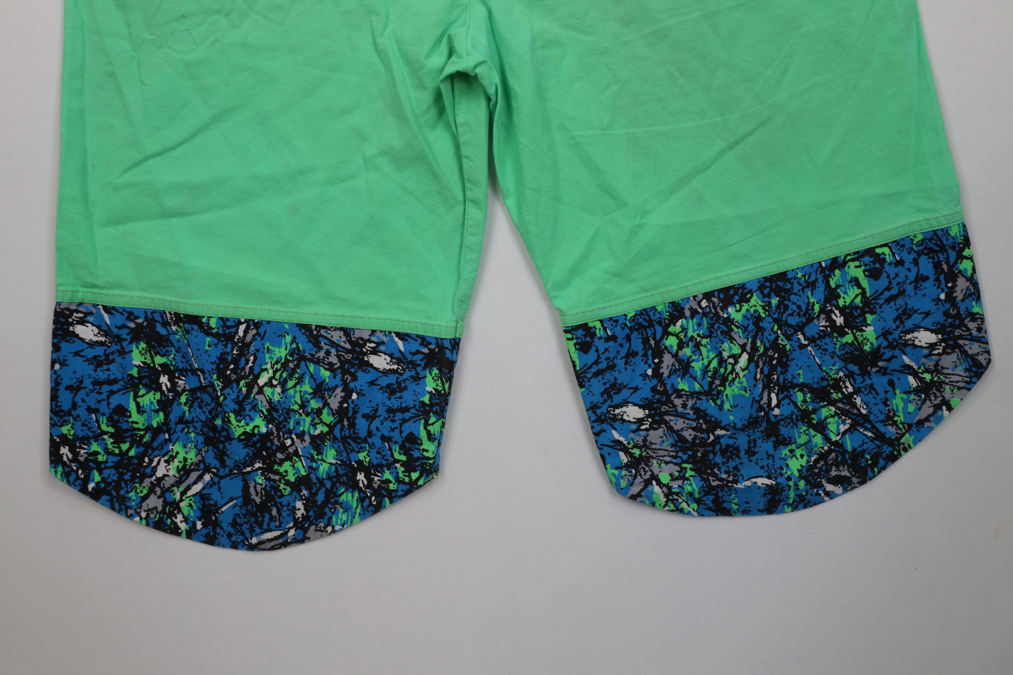Vintage Vintage 80s 90s Streetwear Skateboard Shorts Capris USA Size US 34 / EU 50 - 11 Thumbnail