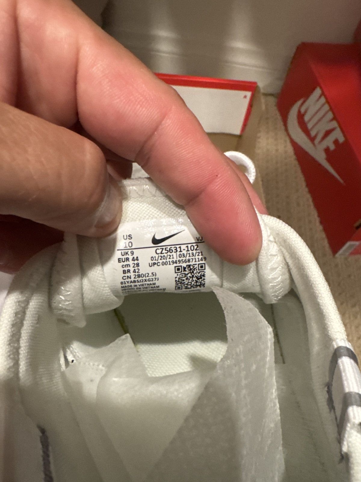 Nike Nike reposto Size US 10 / EU 43 - 5 Thumbnail