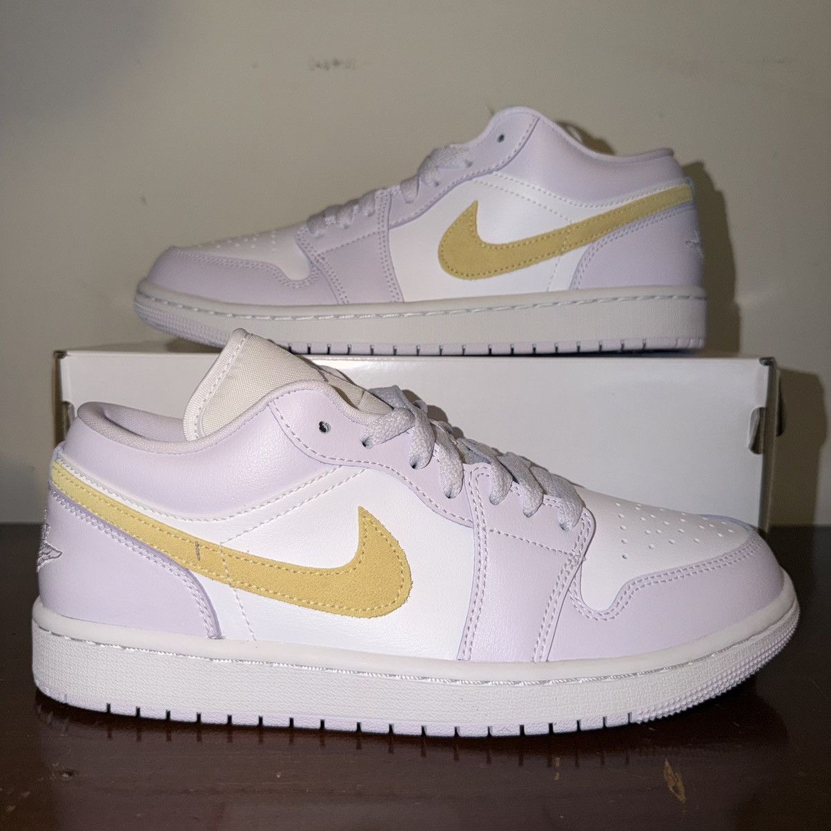 Wmns AJ1 Low ‘Barely Grape’ - BRAND NEW WITH BOX - SIZE 9