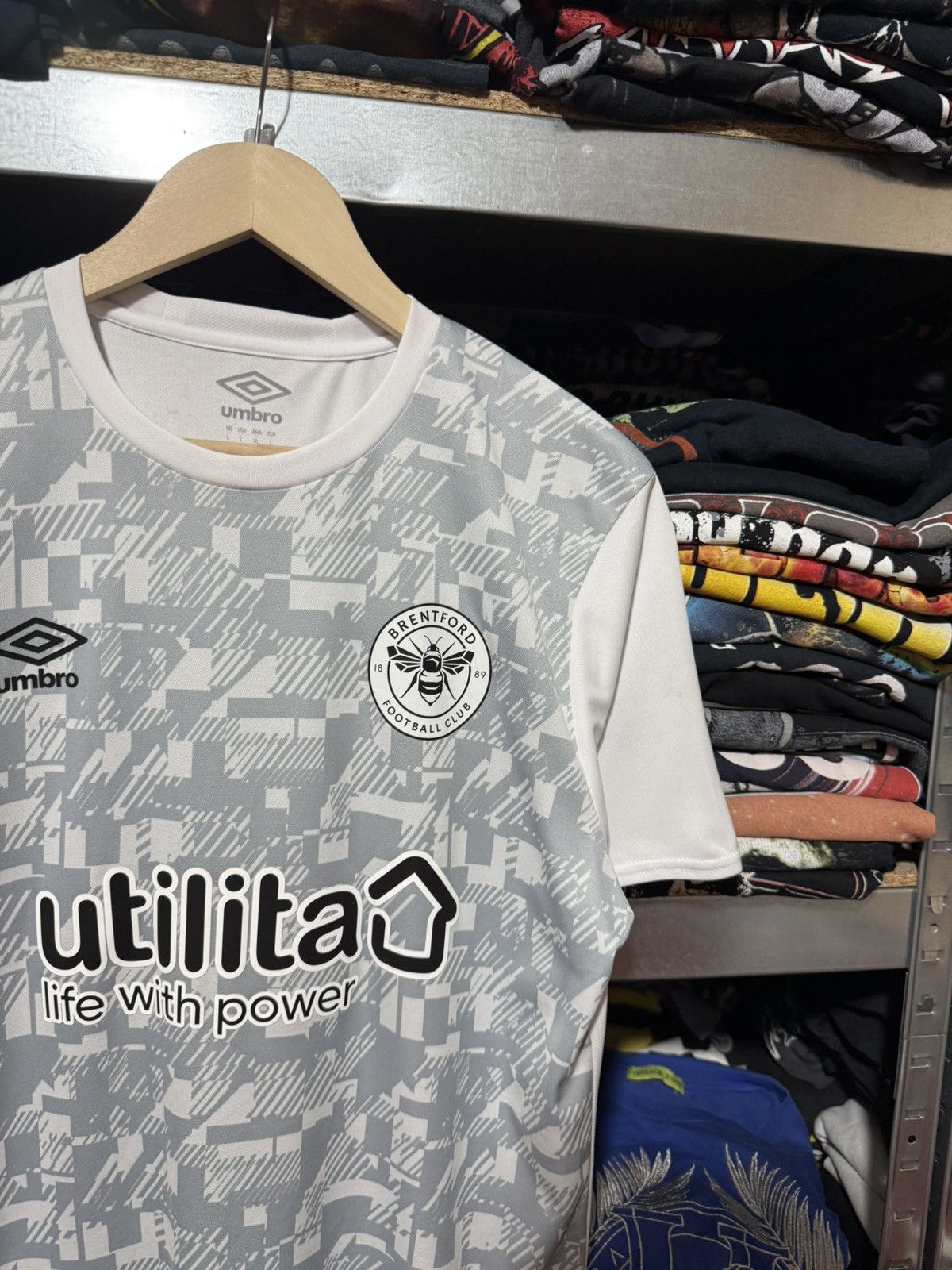 Umbro Umbro Brentford FC 2022 2023 Football Soccer Jersey Size US XL / EU 56 / 4 - 4 Thumbnail