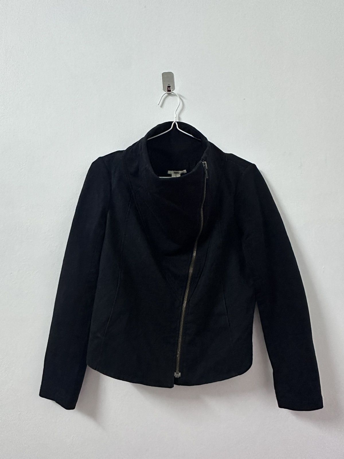 Helmut Lang Helmut Lang Asymmetrical Zip Draped Neck Jacket Size US S / EU 44-46 / 1 - 1 Thumbnail