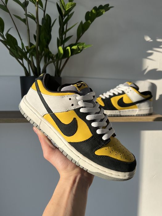 Nike Nike Dunk SB Low Bic 8 US 41 EU 304292-701 Black/Yellow | Grailed