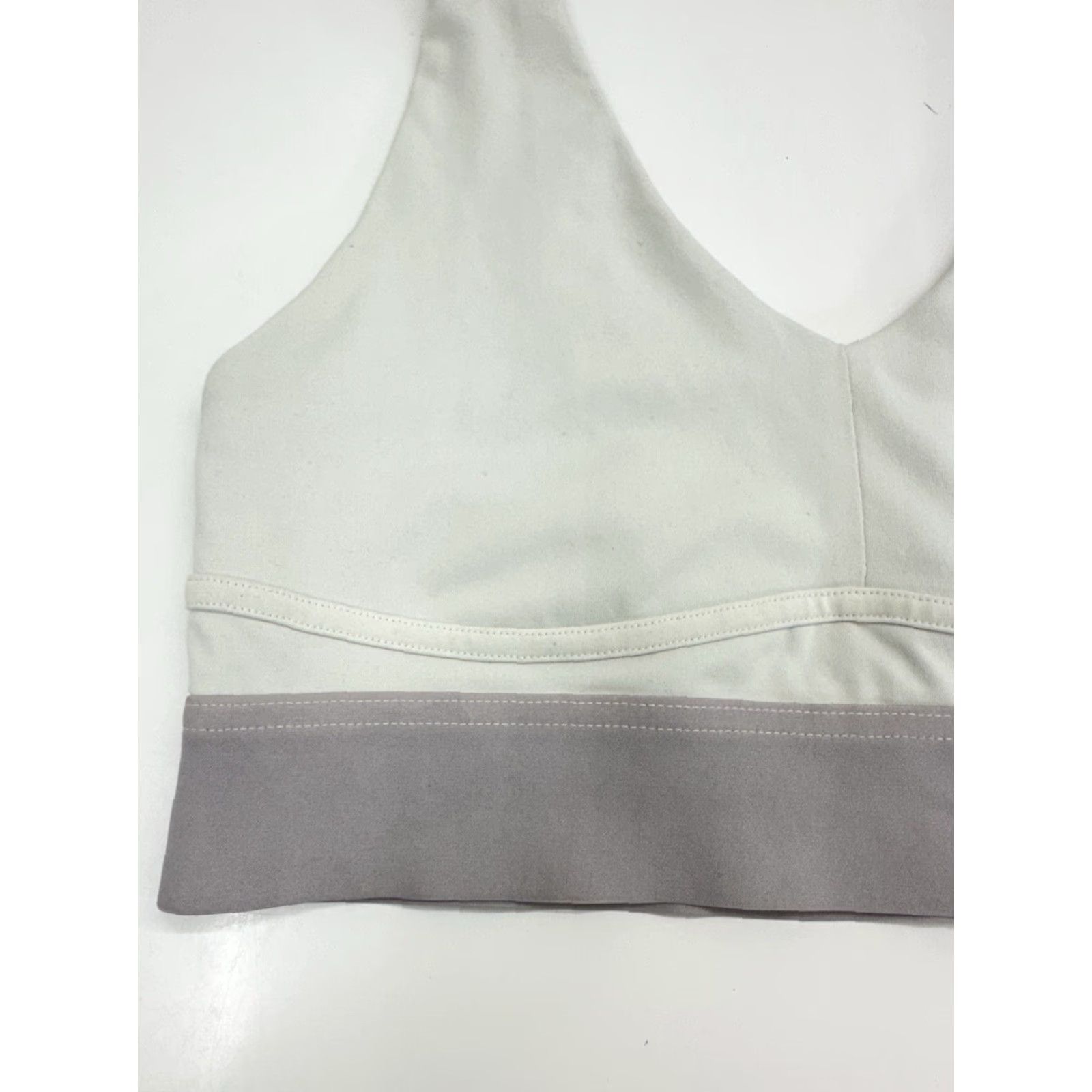 Fabletics Fabletics Womens Sports Bra White Purple Racerback Adjustable Wireless One Size Unknown Sized Vintage No N/A Size ONE SIZE - 2 Thumbnail