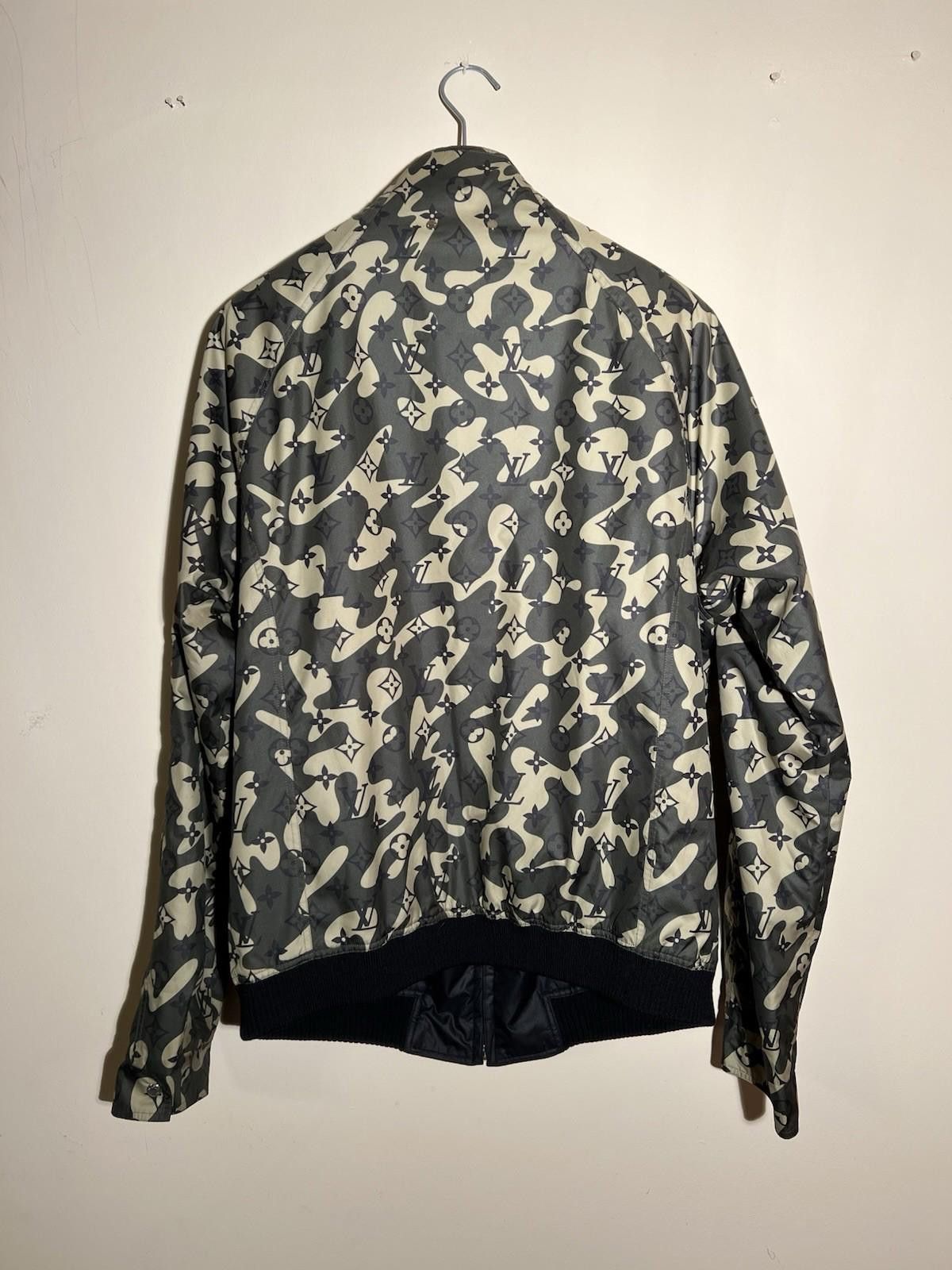 Louis Vuitton LOUIS VUITTON TAKASHI MURAKAMI REVERSIBLE JACKET CAMO 54 M Size US M / EU 48-50 / 2 - 4 Thumbnail