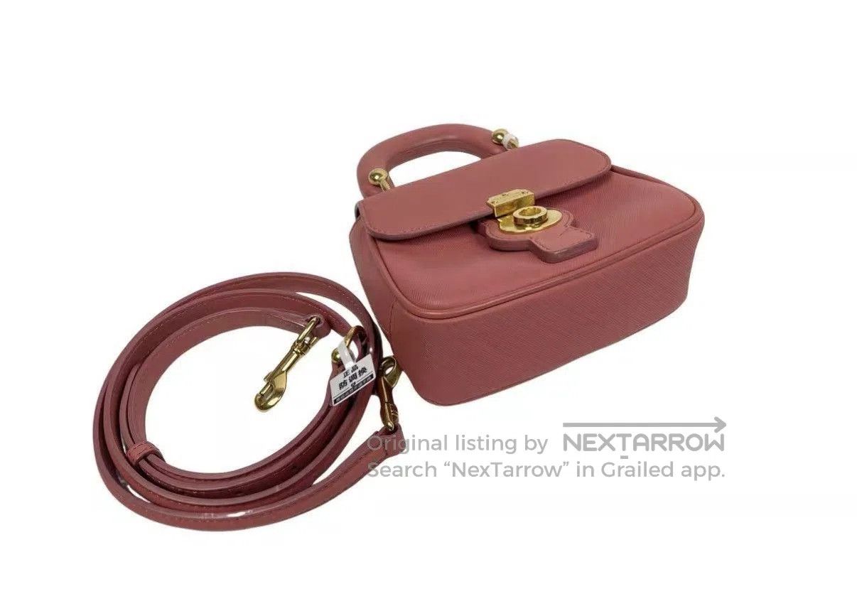 Burberry Pink Structured Handbag with Gold Hardware. Size ONE SIZE - 3 Thumbnail