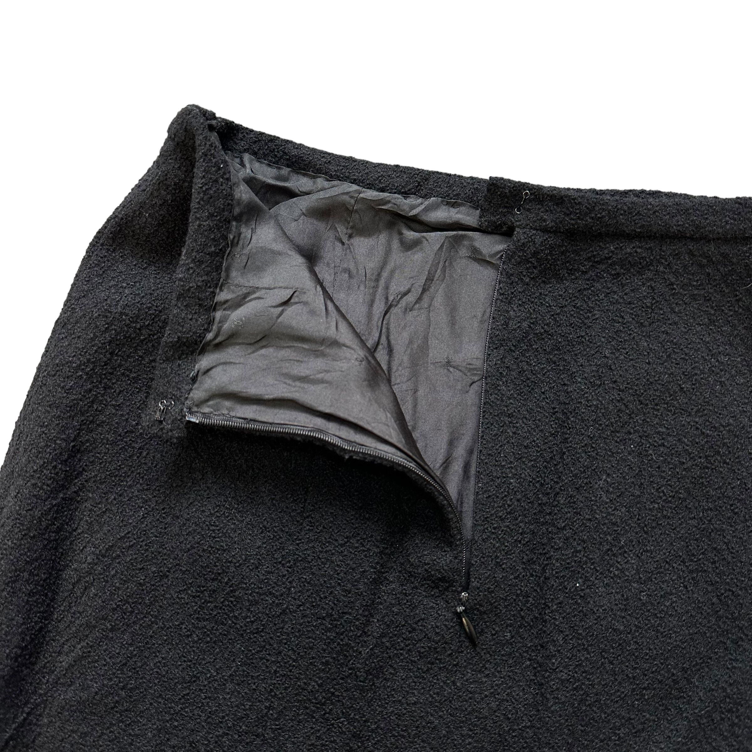 Chanel Chanel Boutique Black Tweed Mini Skirts #A26-0589 Size 25" / US 0 / IT 36 - 6 Thumbnail