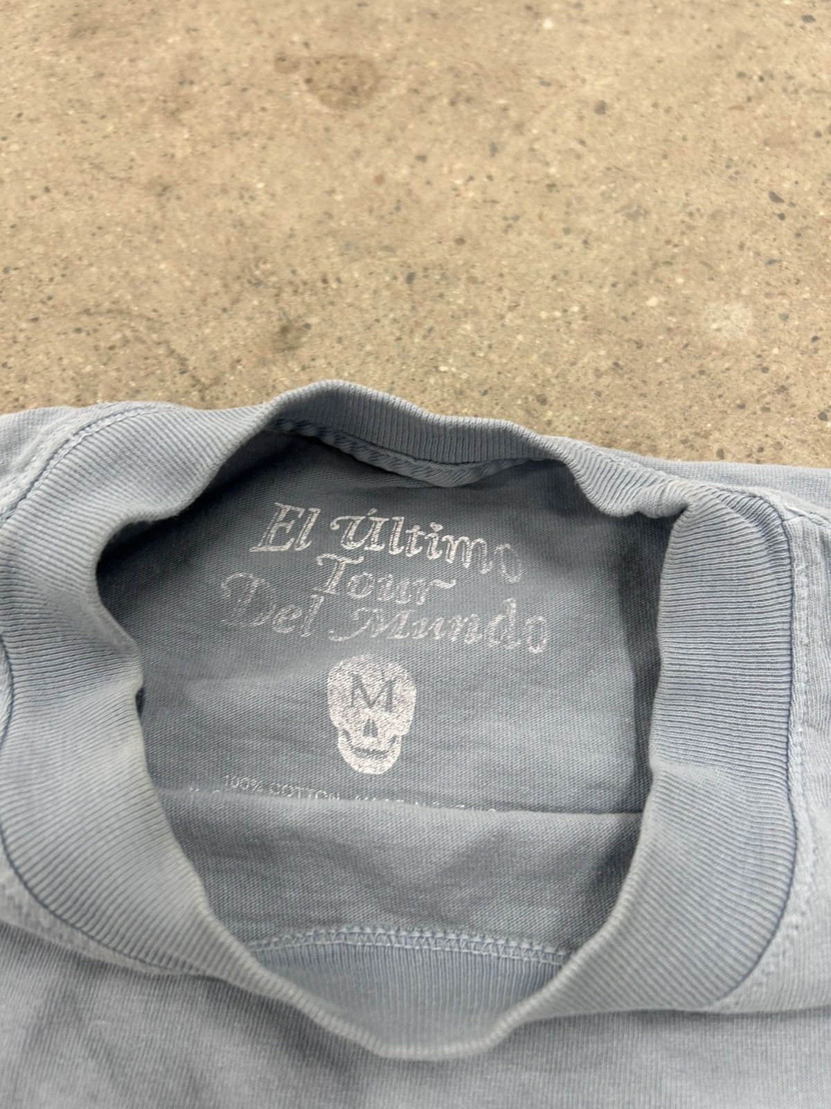 Other Bad Bunny El Ultimo Tour Del Mundo Authentic Tour Merch L/S Size US M / EU 48-50 / 2 - 5 Thumbnail