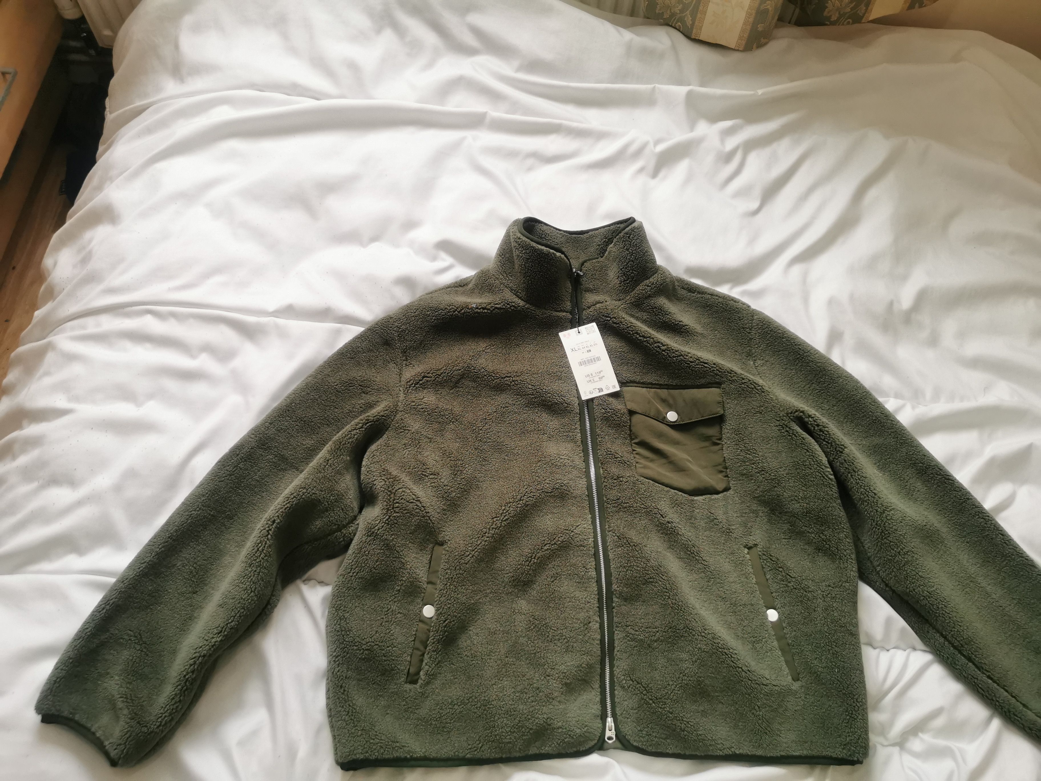 Zara Zara faux shearling effect, jacket with contrast brand new Size US XL / EU 56 / 4 - 8 Thumbnail