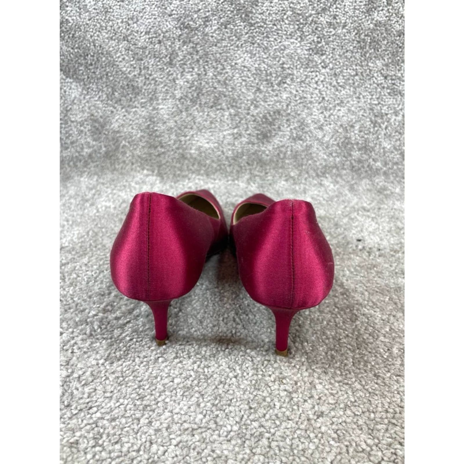 Theory Theory Heels Womens Kitten Satin Pump Red Pointed Toe Slip On Size 7.5 US 38 EU 38 Red Size US 6 / IT 36 - 6 Thumbnail