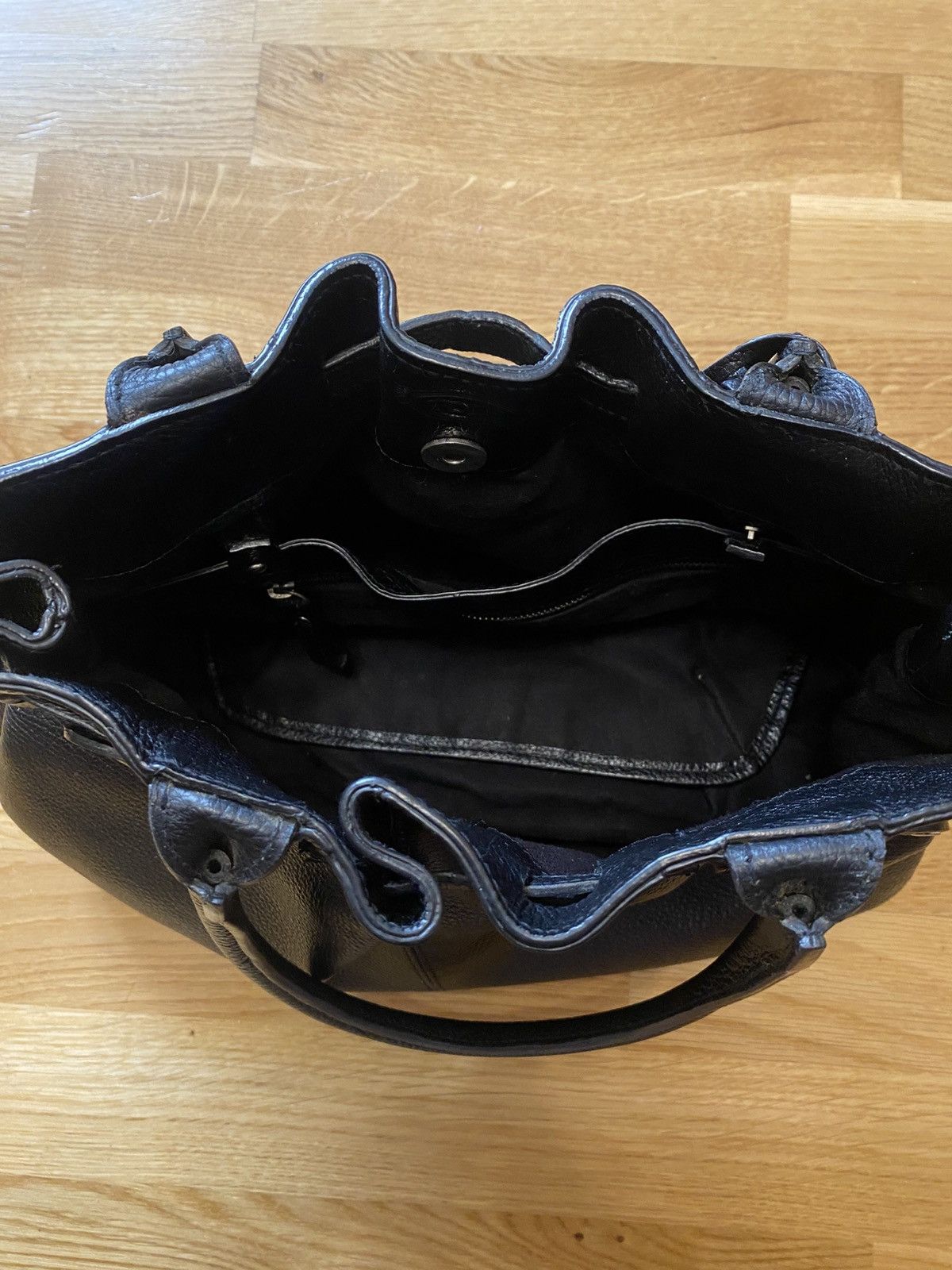 Tod's Tods Leather Pocket Handbag Black Womens Size ONE SIZE - 8 Thumbnail