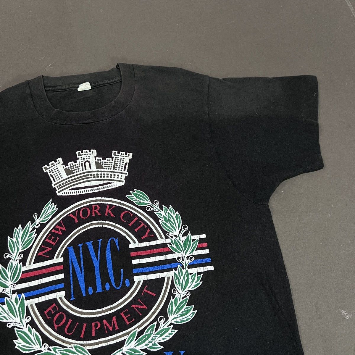 Vintage Vintage 90s NYC NEW YORK CITY UNIVERSITY Promo Tee Size US L / EU 52-54 / 3 - 3 Thumbnail