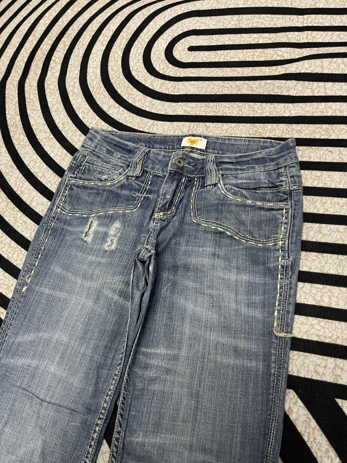 Antik Denim 90s ANTIK DENIM DISTRESSED FLARE JEANS Size US 29 - 6 Thumbnail