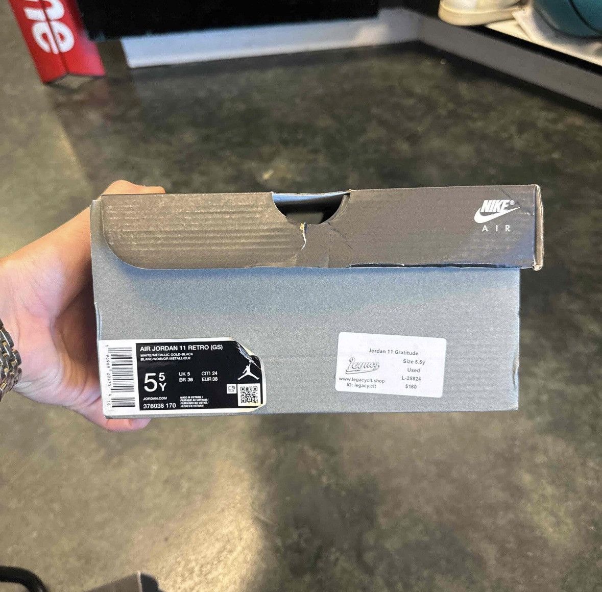 Nike Jordan 11 Gratitude GS Size US 5.5 / EU 38 - 7 Thumbnail
