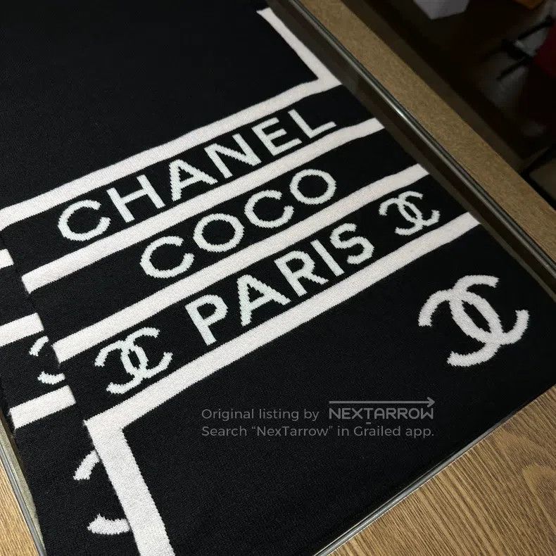 Chanel Chanel 24a double-sided slogan cashmere scarf Size ONE SIZE - 6 Thumbnail