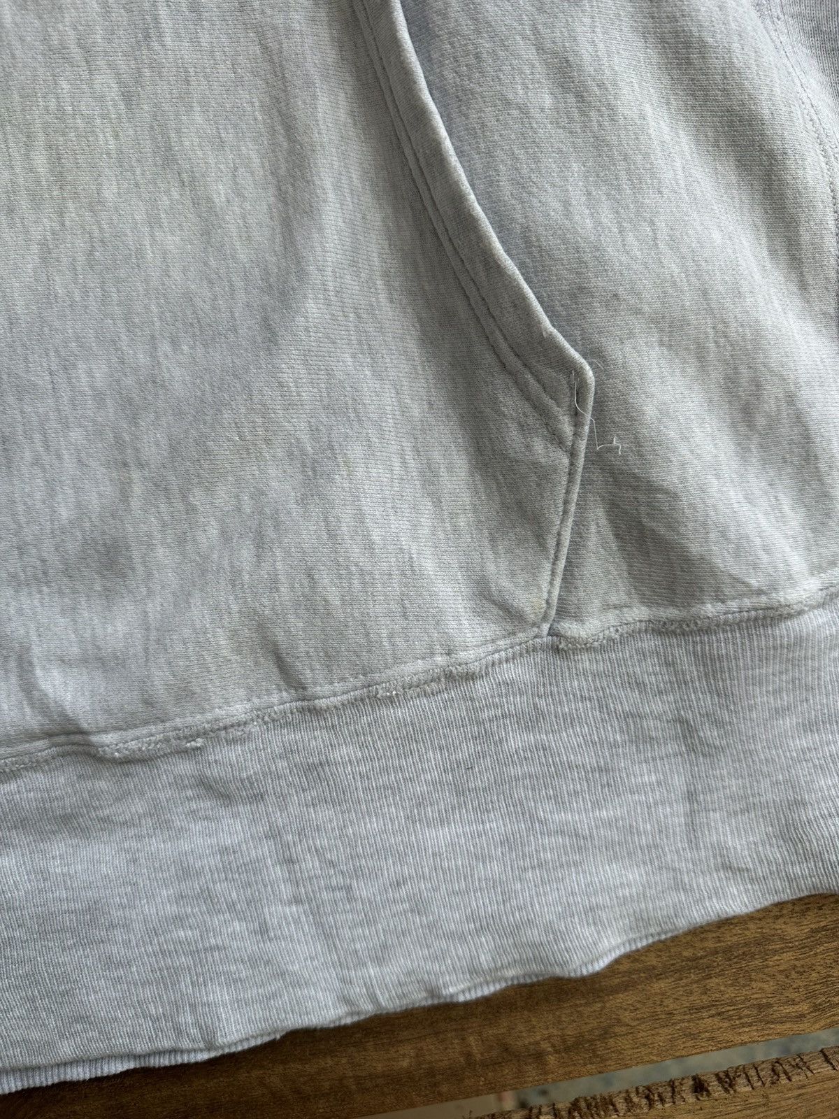 Champion Vintage 90s Champion Reverse Weave Uni Hampshire Hoodie Size US XL / EU 56 / 4 - 6 Thumbnail