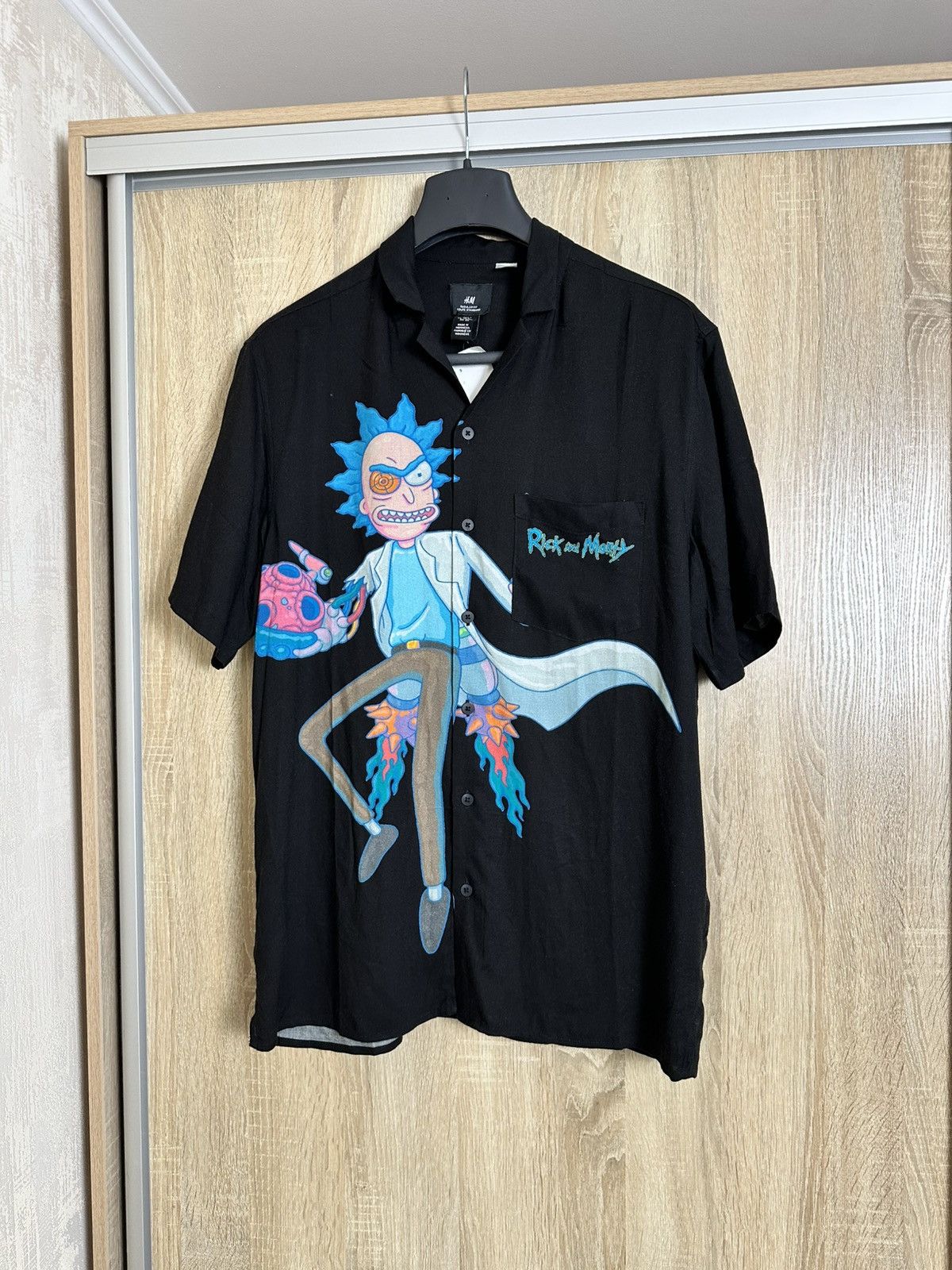 Vintage 🔥 Rick & Morty x H&M Vintage Button Up Hawaiian Shirt Movie Size US S / EU 44-46 / 1 - 1 Thumbnail