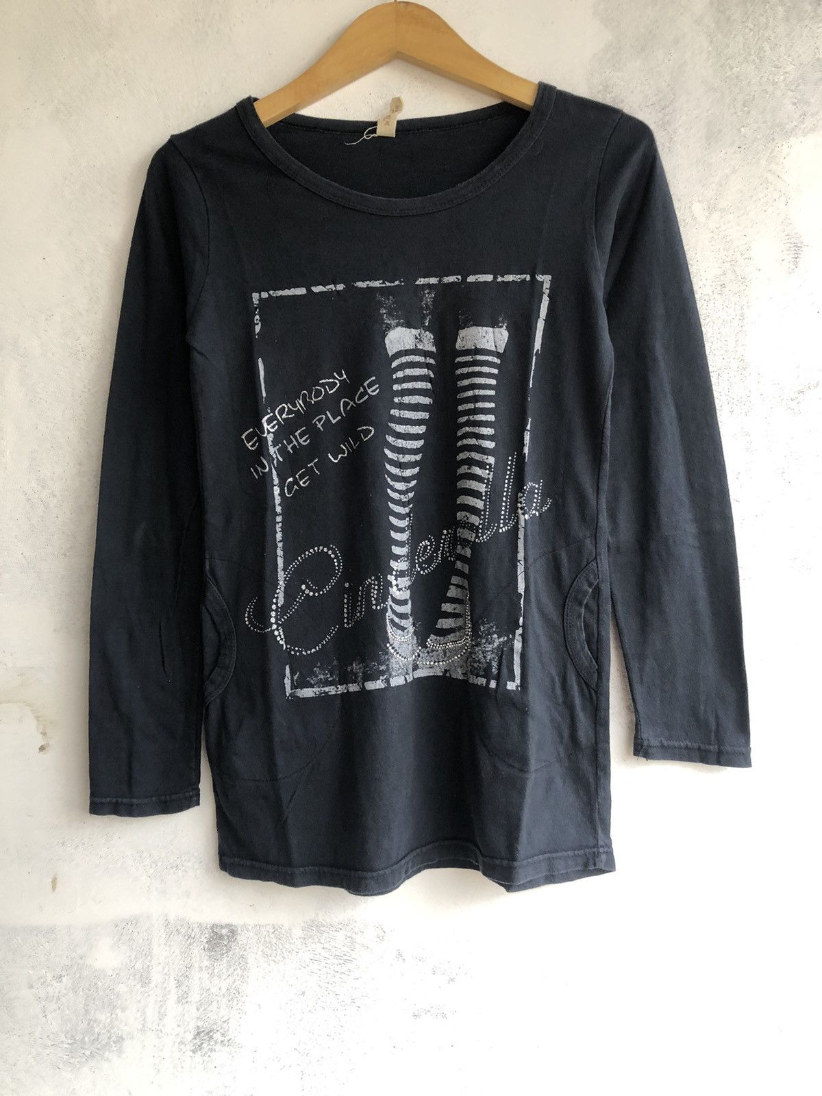 Hysteric Glamour Gothic Poem LongSleeve Japan Rock Punk y2k Style Size US M / EU 48-50 / 2 - 1 Thumbnail