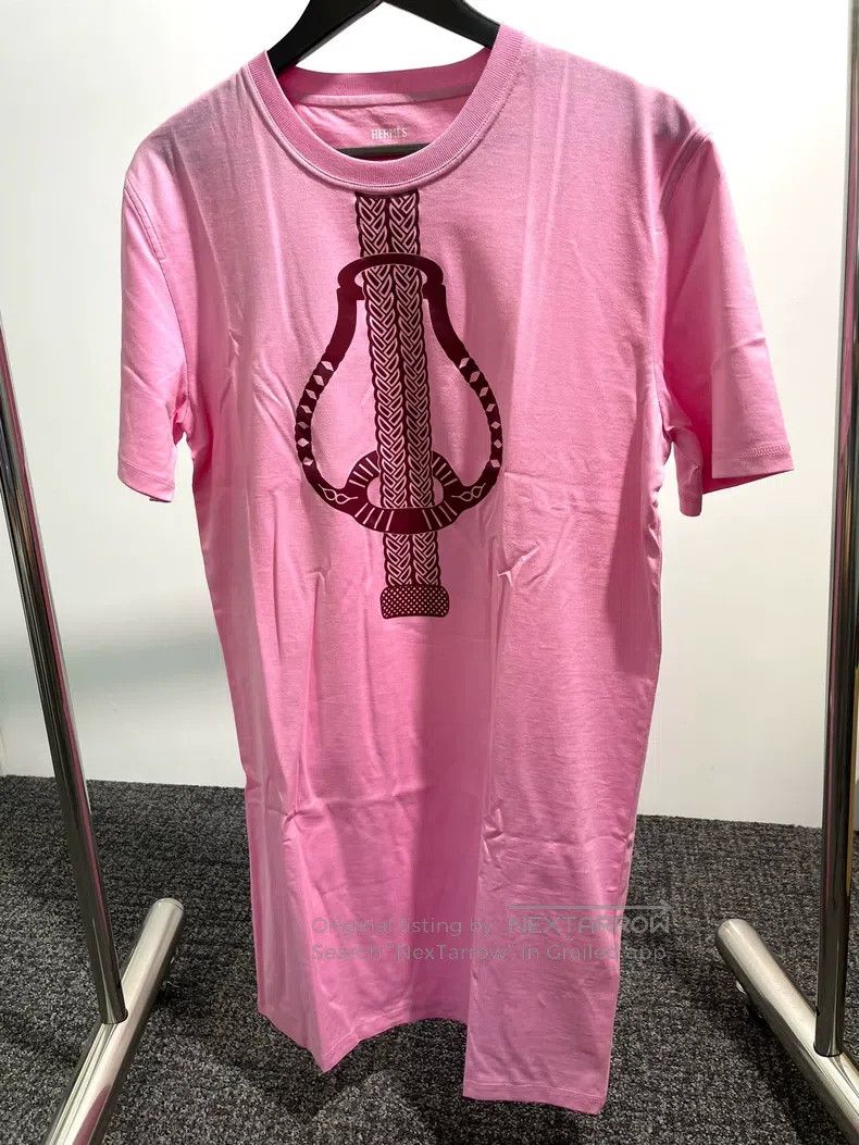 Hermes Hermes Pink Short Sleeve Size XS / US 0-2 / IT 36-38 - 1 Thumbnail