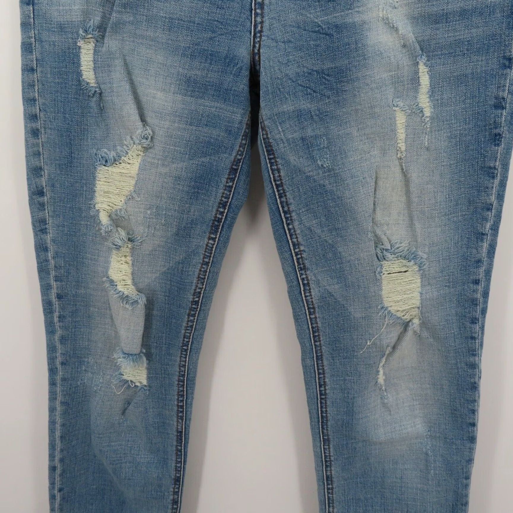Vintage KUT from the Kloth Catherine Boyfriend Distressed Blue Denim Jeans Womens 6 Regular 5-Pocket Design Blue Jeans Size 28" / US 6 / IT 42 - 4 Thumbnail