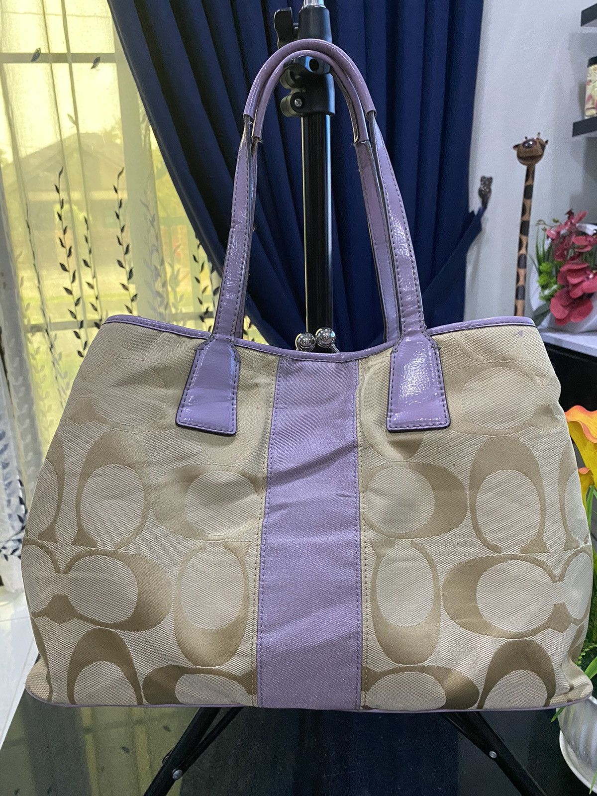 Coach Lavendar & Tan Coach Kiss Lock Purse Size ONE SIZE - 4 Thumbnail