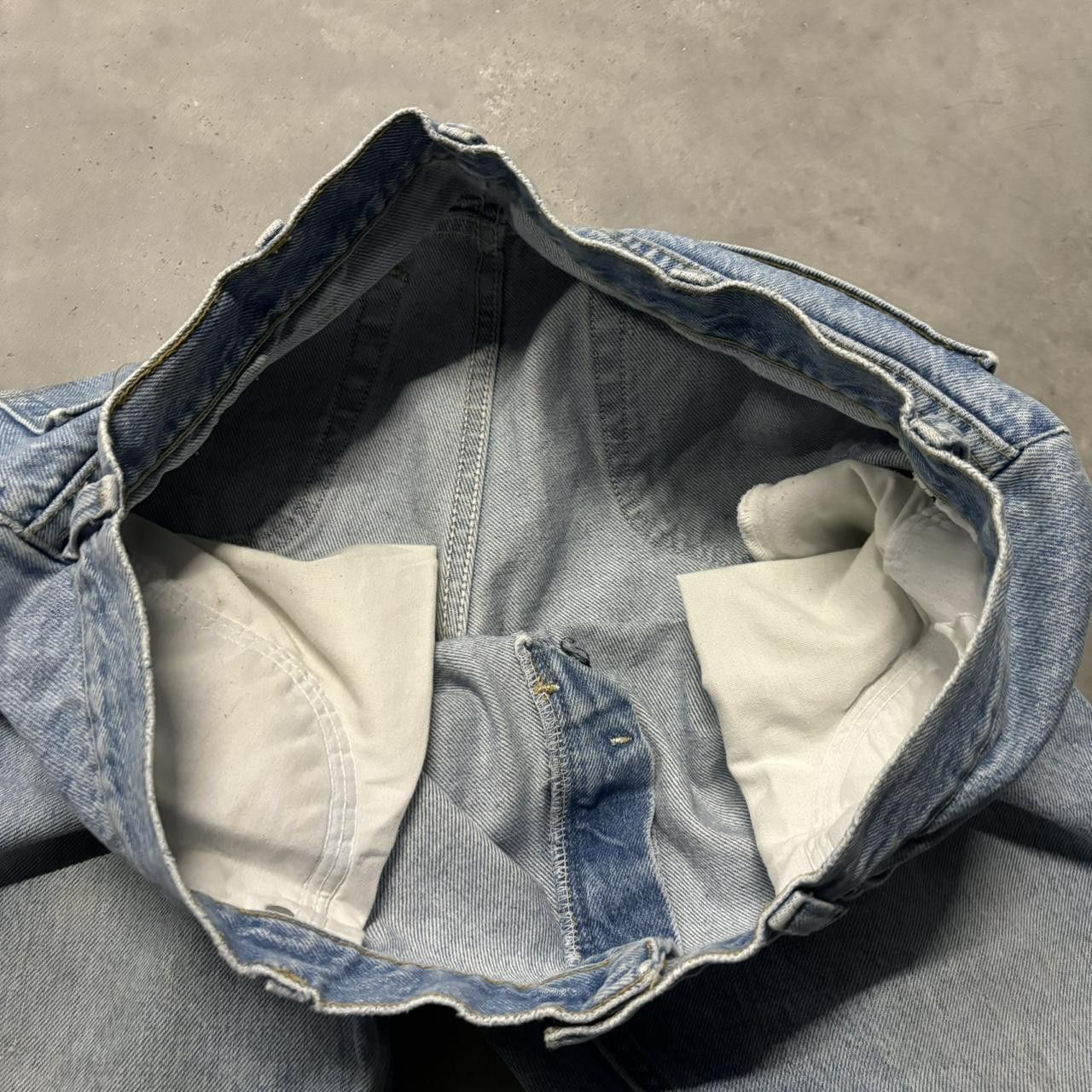 Japanese Brand × Vintage Crazy Vintage Y2K/2000s Light Wash Essential Denim Jeans! Size US 35 - 8 Thumbnail