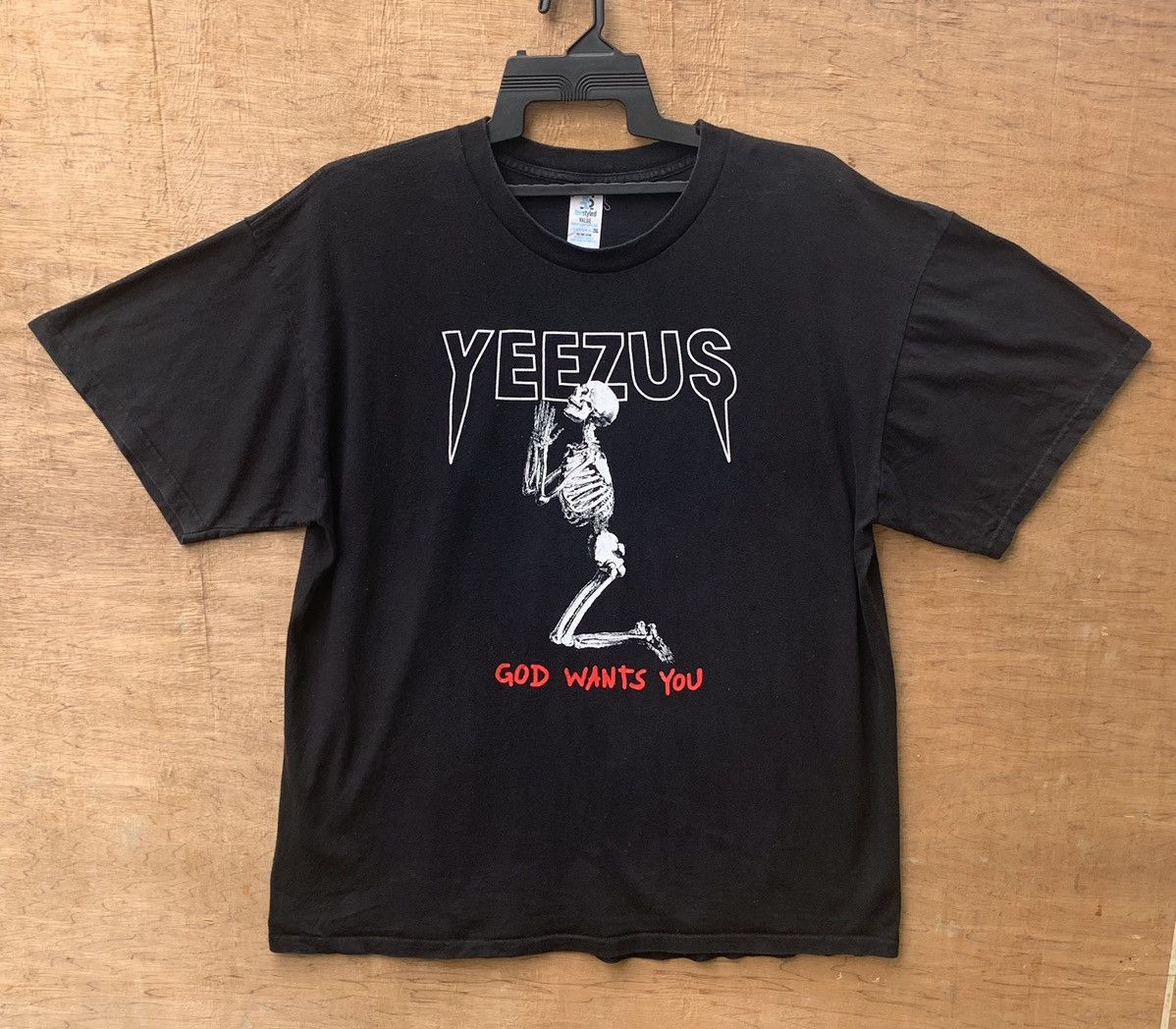 Band Tees Kanya West YEEZUS God Wants You T Shirt Size US XXL / EU 58 / 5 - 2 Thumbnail