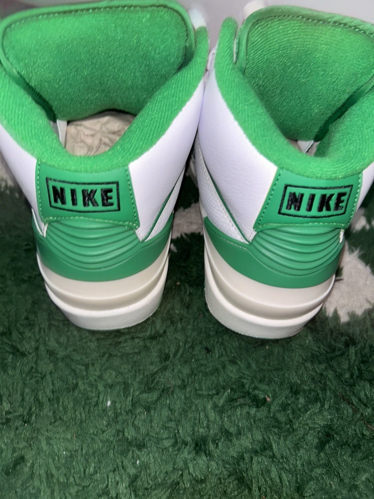 Jordan Brand Jordan 2 Lucky Green size 8 Preowned with box Size US 8 / EU 41 - 5 Thumbnail