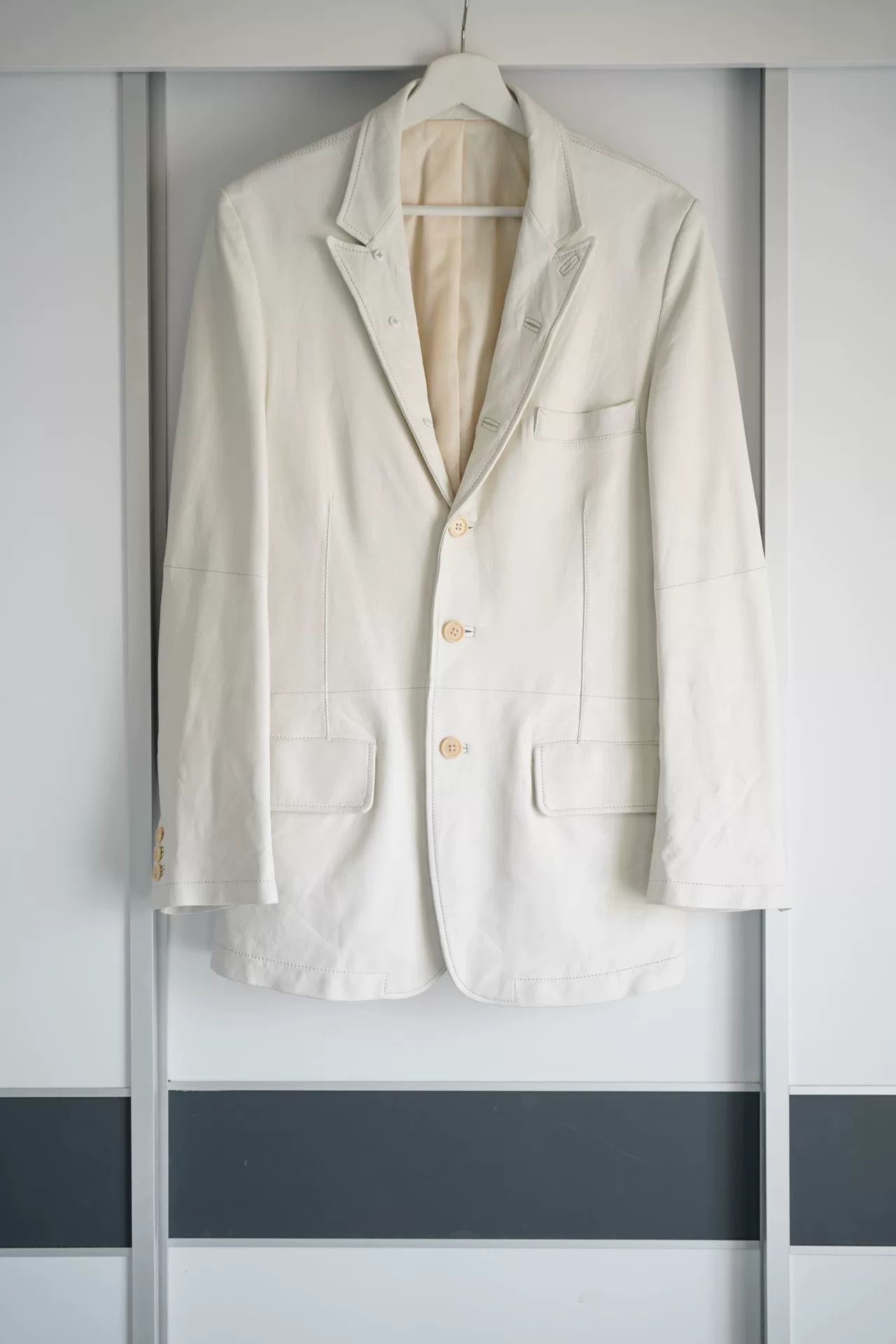 Yohji Yamamoto Yohji Yamamoto White Leather Suit Jacket Size US S / EU 44-46 / 1 - 1 Thumbnail