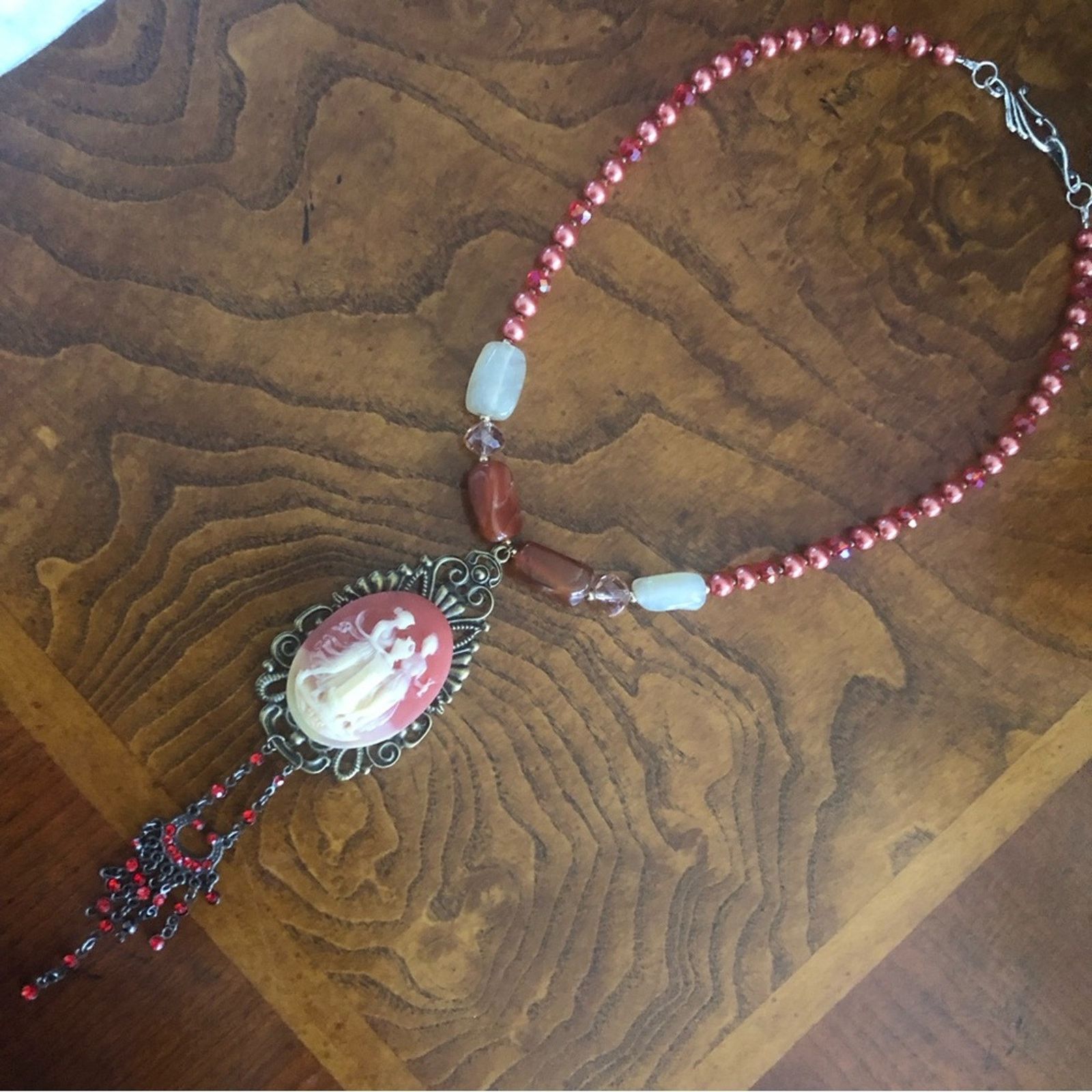 Handmade Handcrafted repurpose antique cameo quartz Pearl necklace Size ONE SIZE - 8 Thumbnail