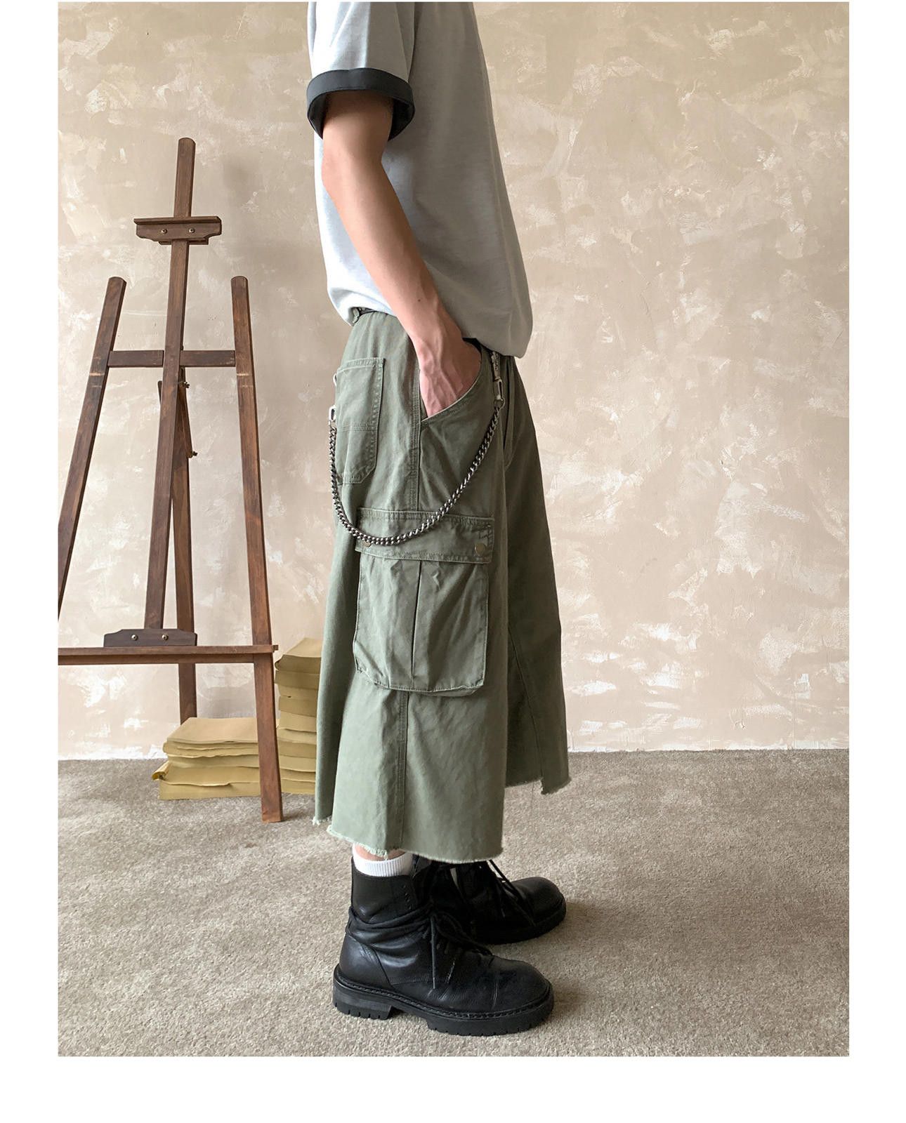 Other Green Multi-Pocket Cotton Cargo Shorts Size US 32 / EU 48 - 5 Thumbnail