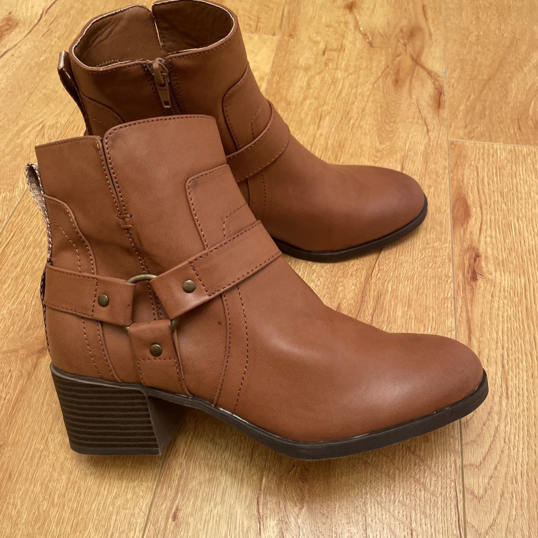 Vintage Rocket Dog Lex Biker Boots Women 9.5 Cognac Leather Effect NWOT Chunky Heel Boots Size US 7 / IT 37 - 5 Thumbnail