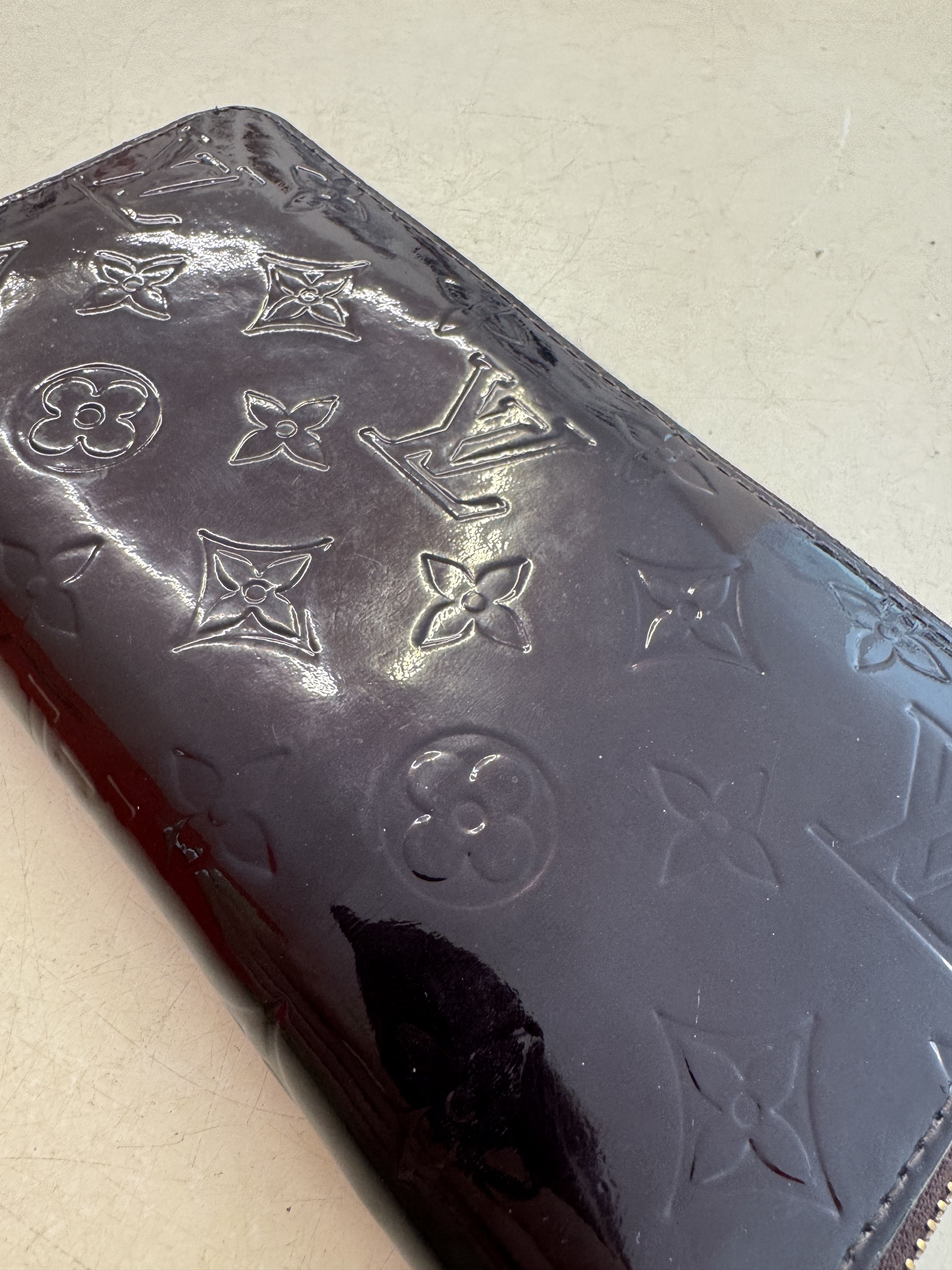 Louis Vuitton Louis Vuitton Monogram Verni Zippy Wallet Size ONE SIZE - 7 Thumbnail