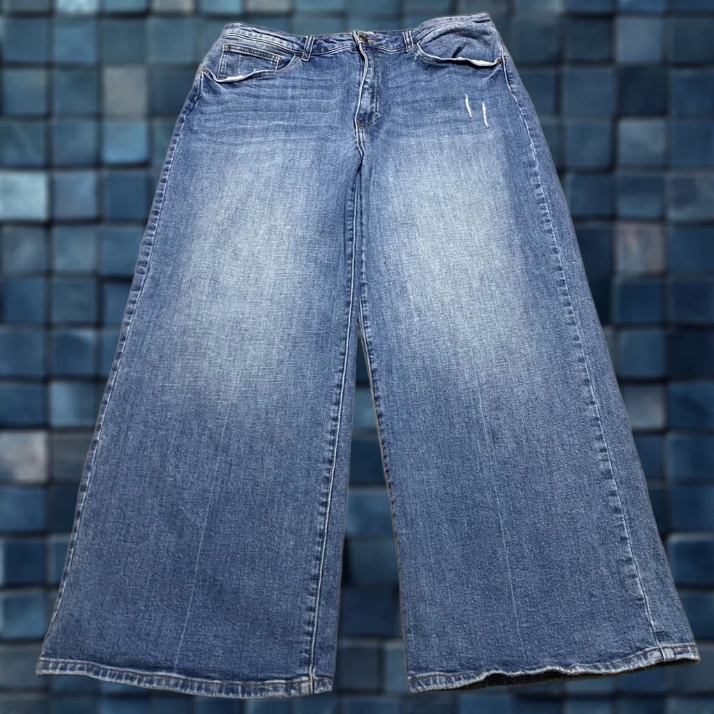 Madison Oliver Logan Madison Wide Leg Jeans sz 33 Blue Denim Medium Wash Weomens Size 27" / US 4 / IT 40 - 1 Thumbnail