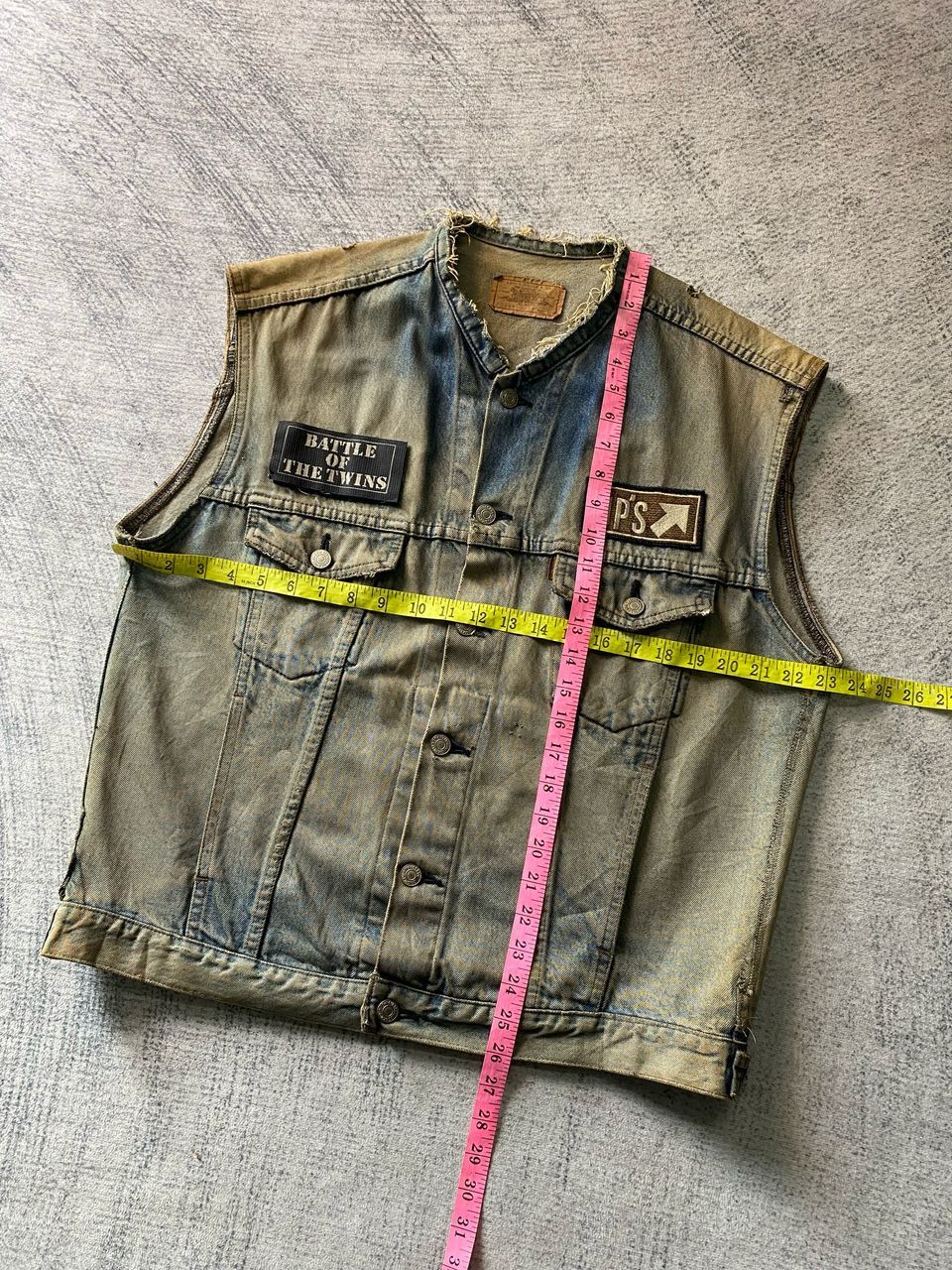 Levi's × Vintage Vintage Levis Distressed Denim Vest Jacket Size US M / EU 48-50 / 2 - 23 Thumbnail
