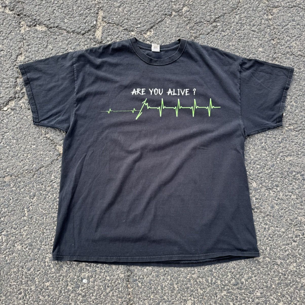 Band Tees × Metallica × Vintage Vintage 00s Metallica ARE YOU ALIVE Oversized Washed T-shirt Size US XXL / EU 58 / 5 - 6 Thumbnail