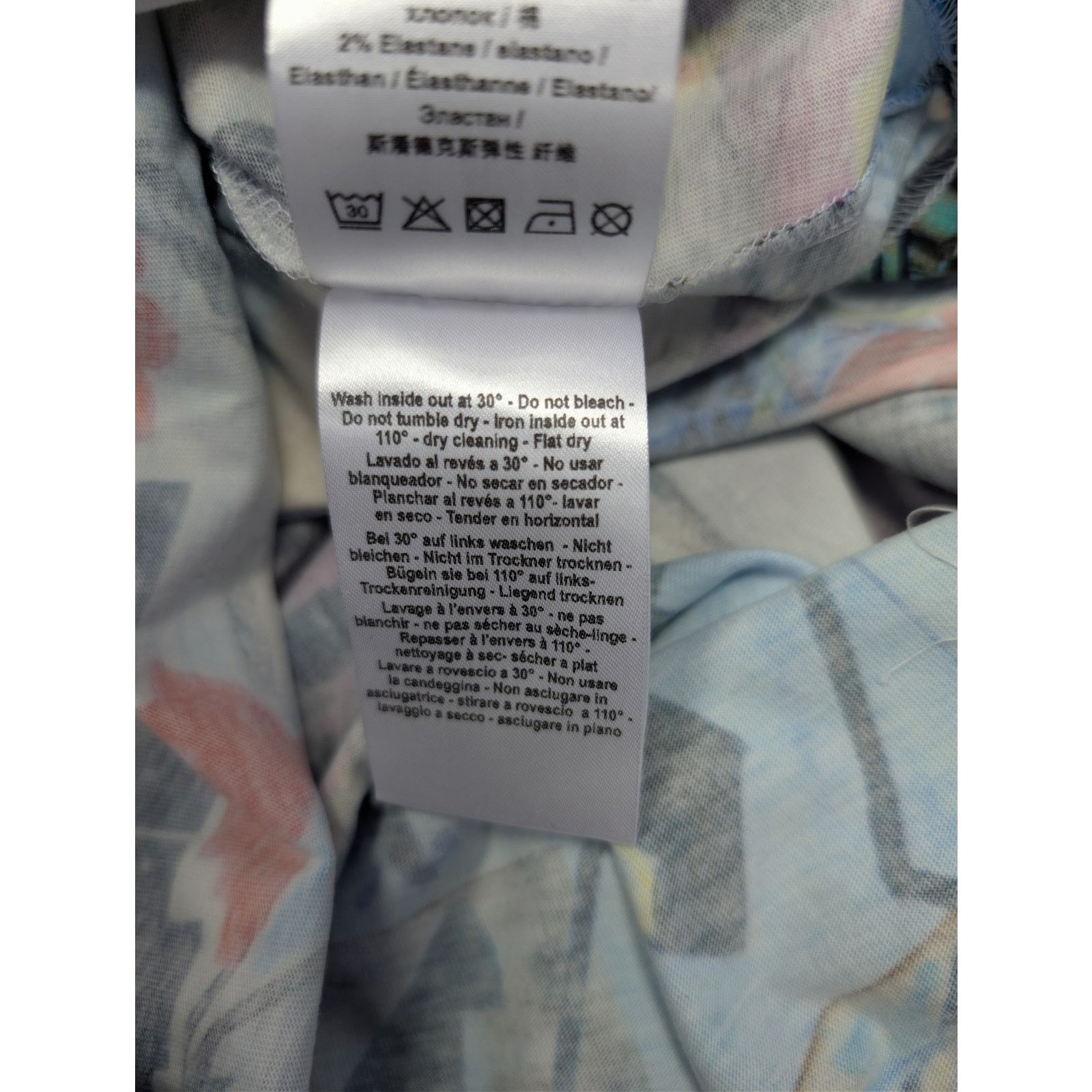 Vivienne Westwood o1rshd1 Classic Graffiti Print T-Shirt in Multiolor Size US XL / EU 56 / 4 - 18 Thumbnail