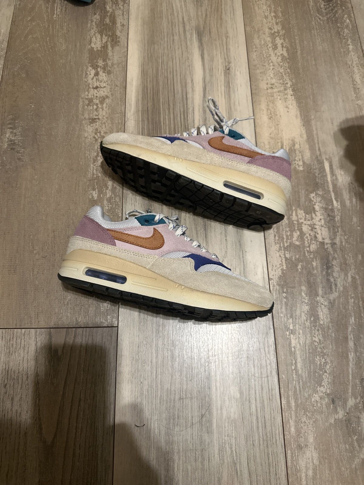 Nike NIKE AIR MAX 1 TAN LINES Size US 6 / IT 36 - 4 Thumbnail