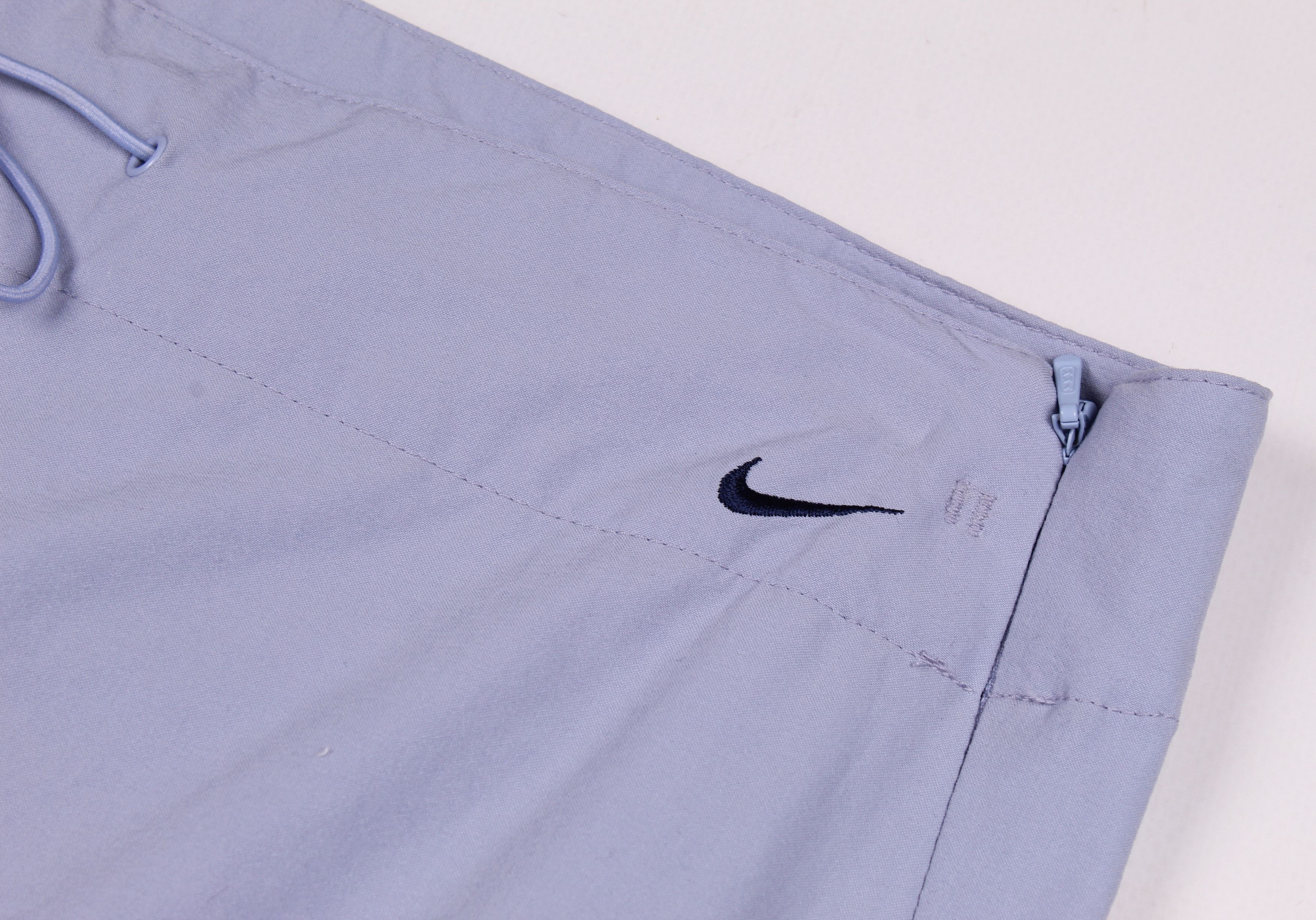 Nike Vintage Nike Y2k Cropped Nylon Blue Pants Trousers Size 28" / US 6 / IT 42 - 4 Thumbnail