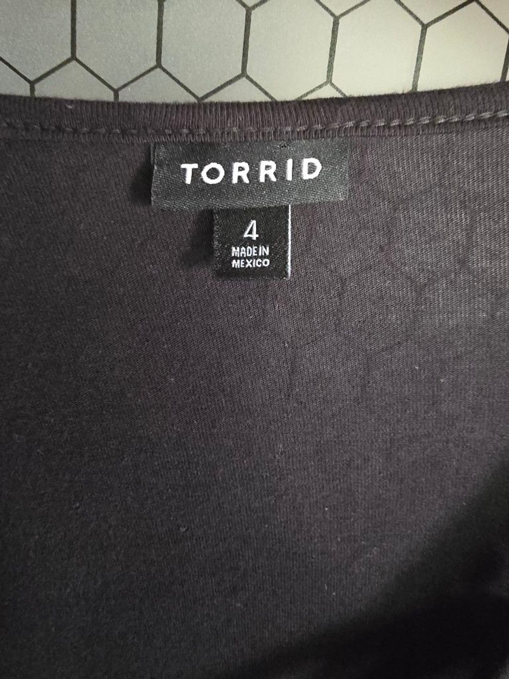 Torrid Women's TORRID Black Long Sleeve Lace Criss Cross 4X Size 4XL / US 24-26 - 6 Thumbnail